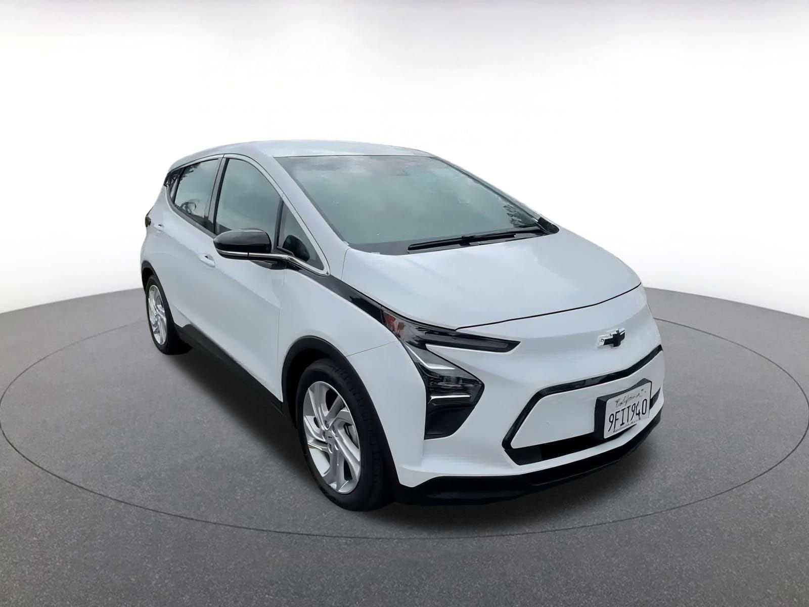 Thumbnail: 2023 Chevrolet Bolt EV - 3