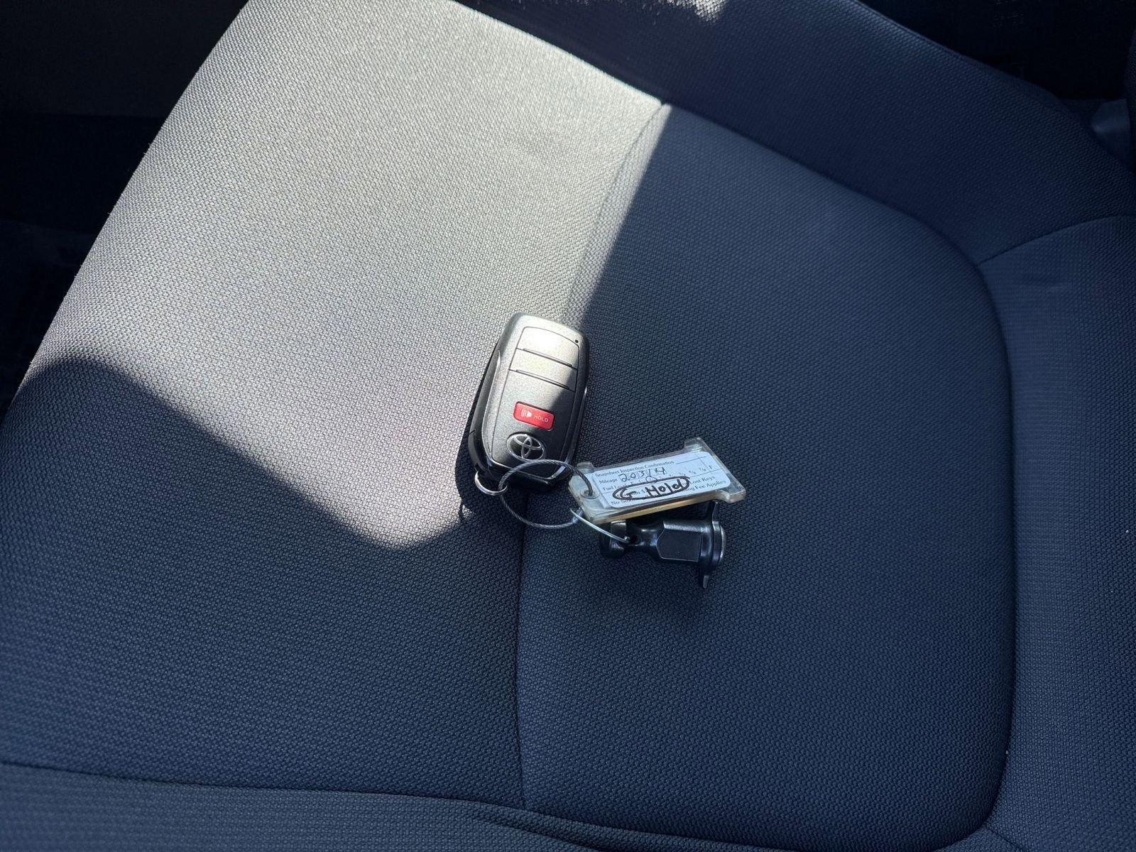 Thumbnail: 2025 Toyota Corolla Cross - 21