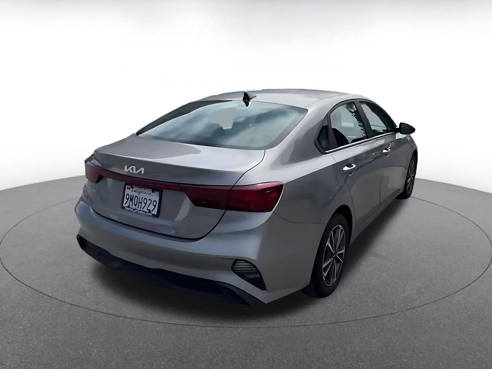 Thumbnail: 2024 Kia Forte - 14