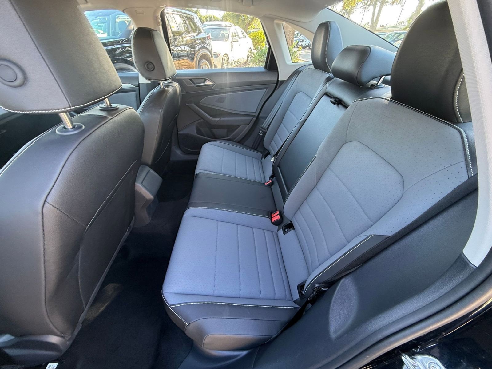 Thumbnail: 2025 Volkswagen Jetta - 22