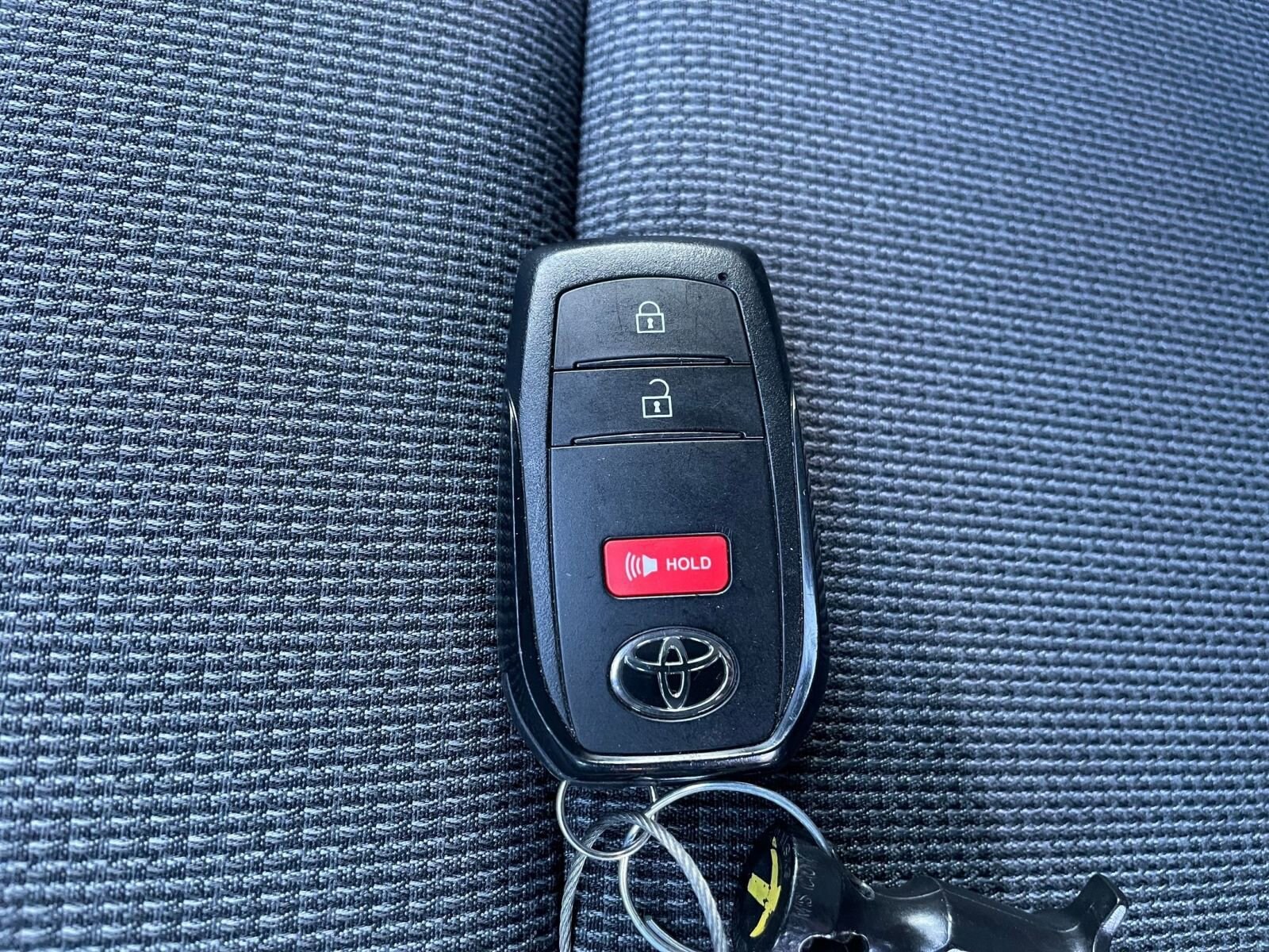 Thumbnail: 2025 Toyota Prius - 22