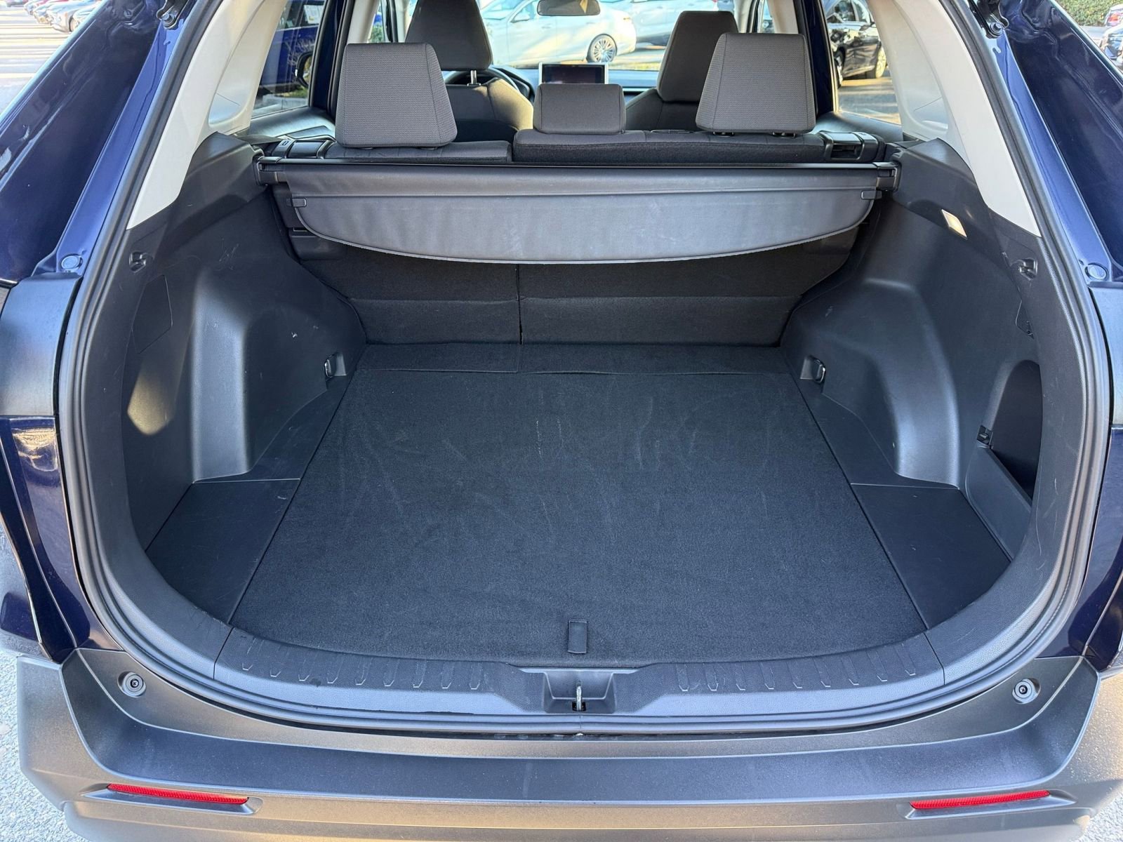 Thumbnail: 2025 Toyota RAV4 - 28