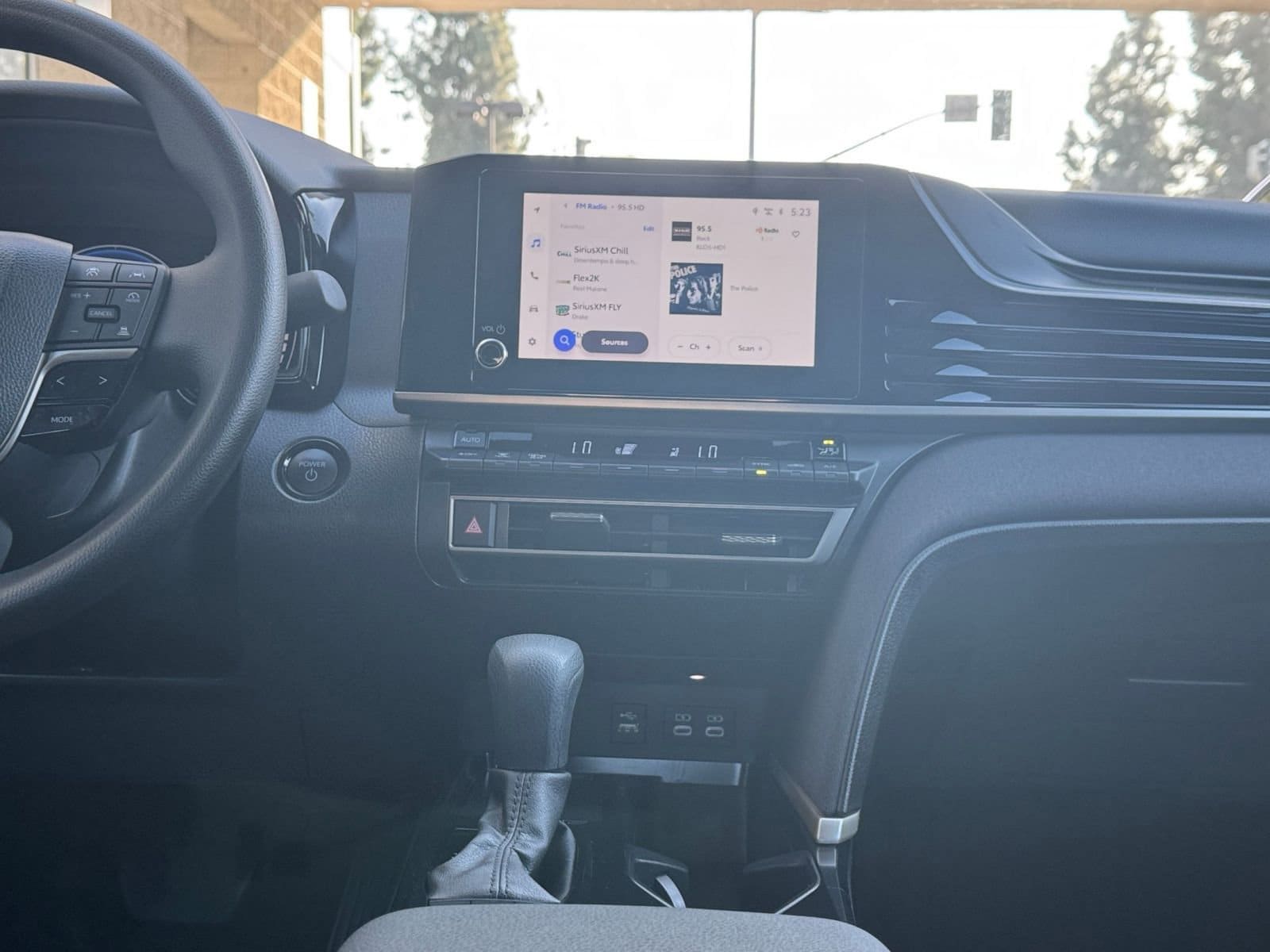 Thumbnail: 2025 Toyota Camry - 21