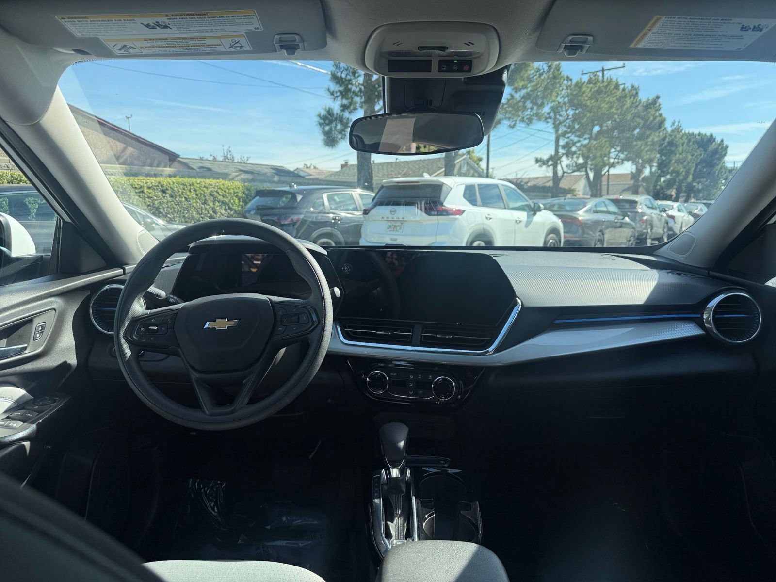 Thumbnail: 2025 Chevrolet Trax - 30