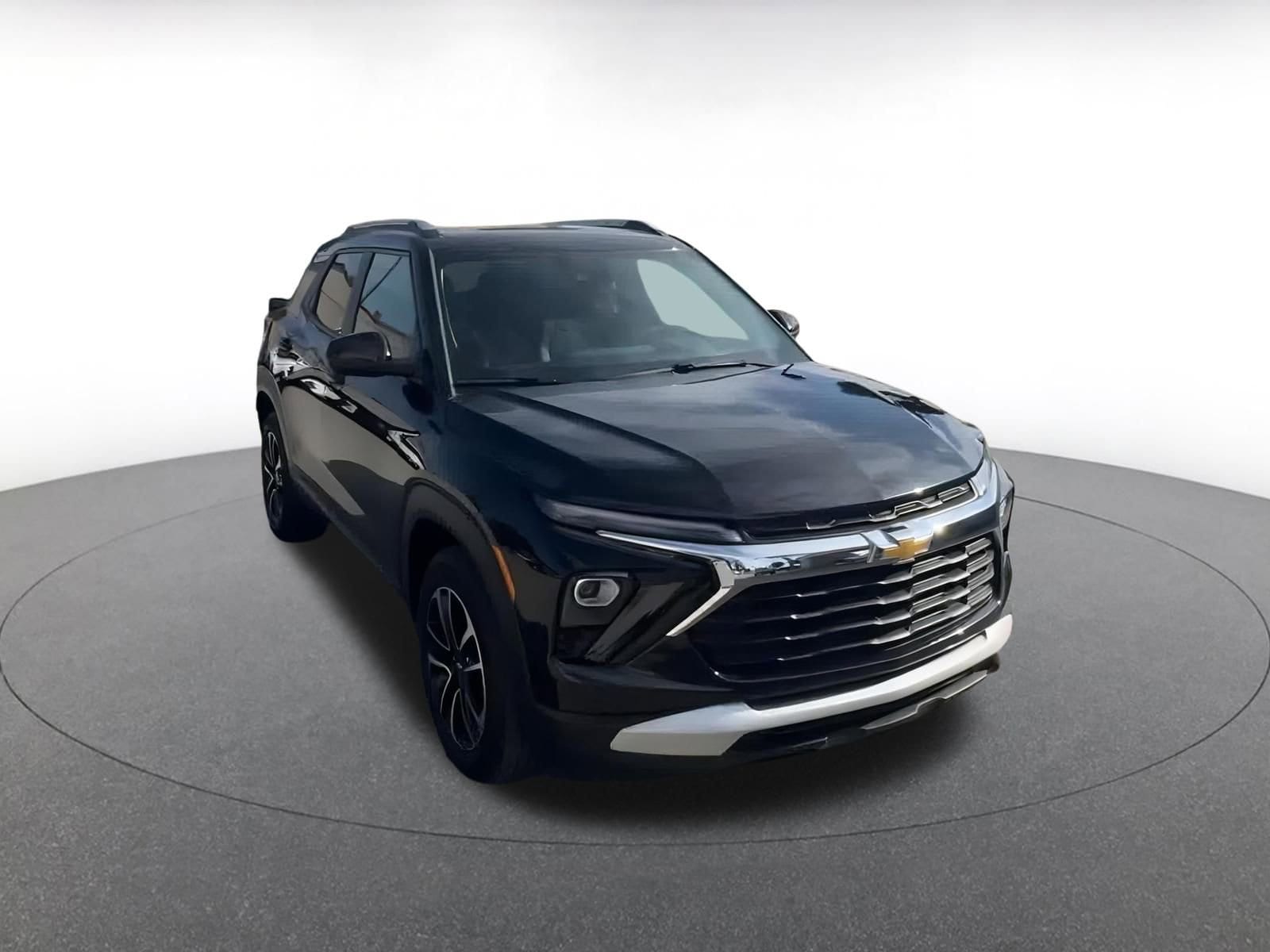 Thumbnail: 2025 Chevrolet TrailBlazer - 3