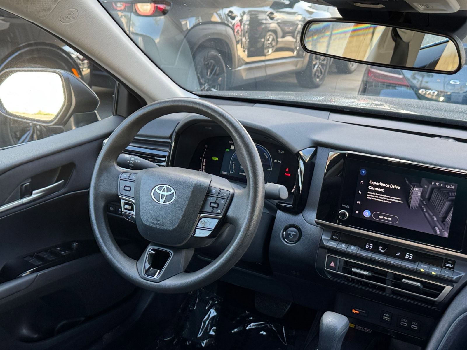 Thumbnail: 2025 Toyota Camry - 33