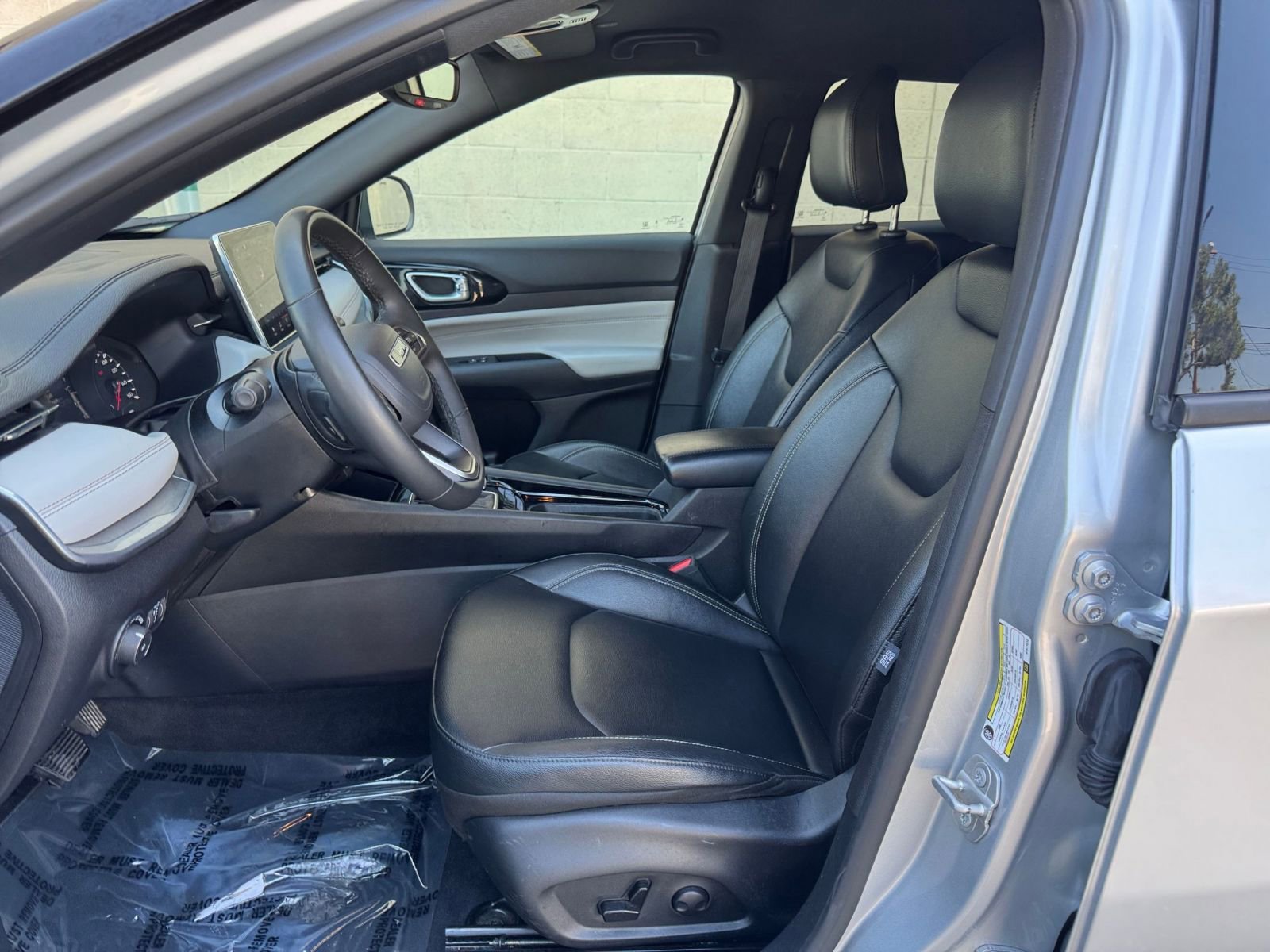 Thumbnail: 2025 Jeep Compass - 28