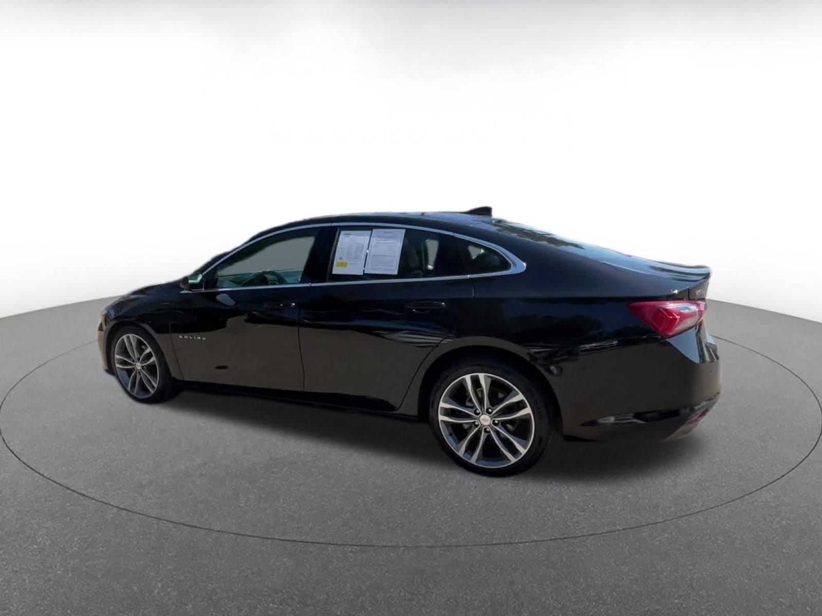 Thumbnail: 2024 Chevrolet Malibu - 10