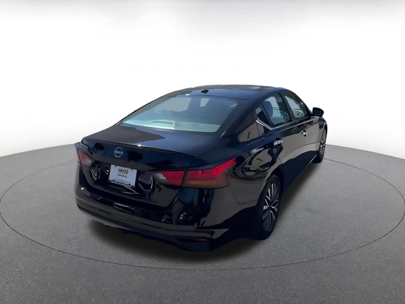 Thumbnail: 2025 Nissan Altima - 15