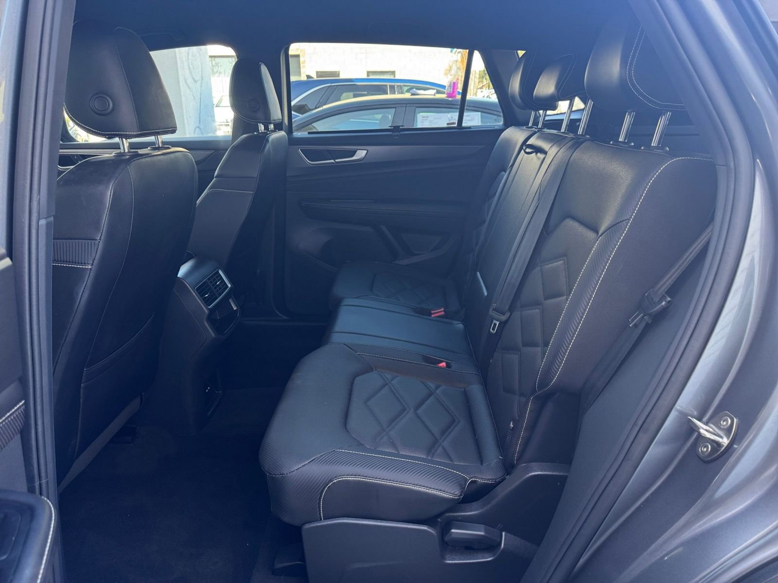 Thumbnail: 2025 Volkswagen Atlas - 25