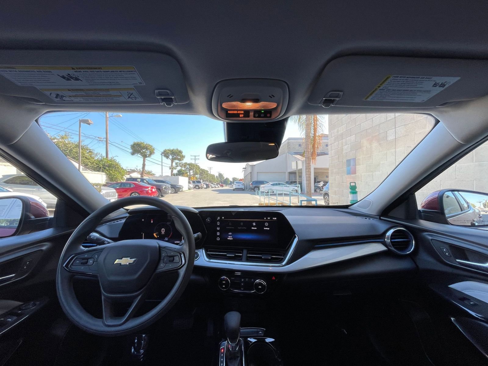 Thumbnail: 2025 Chevrolet Trax - 33