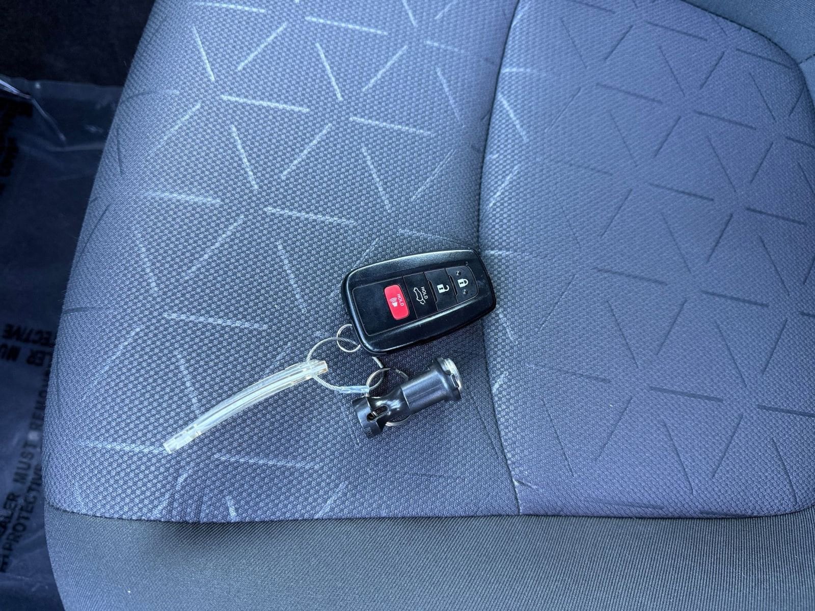 Thumbnail: 2025 Toyota RAV4 - 23