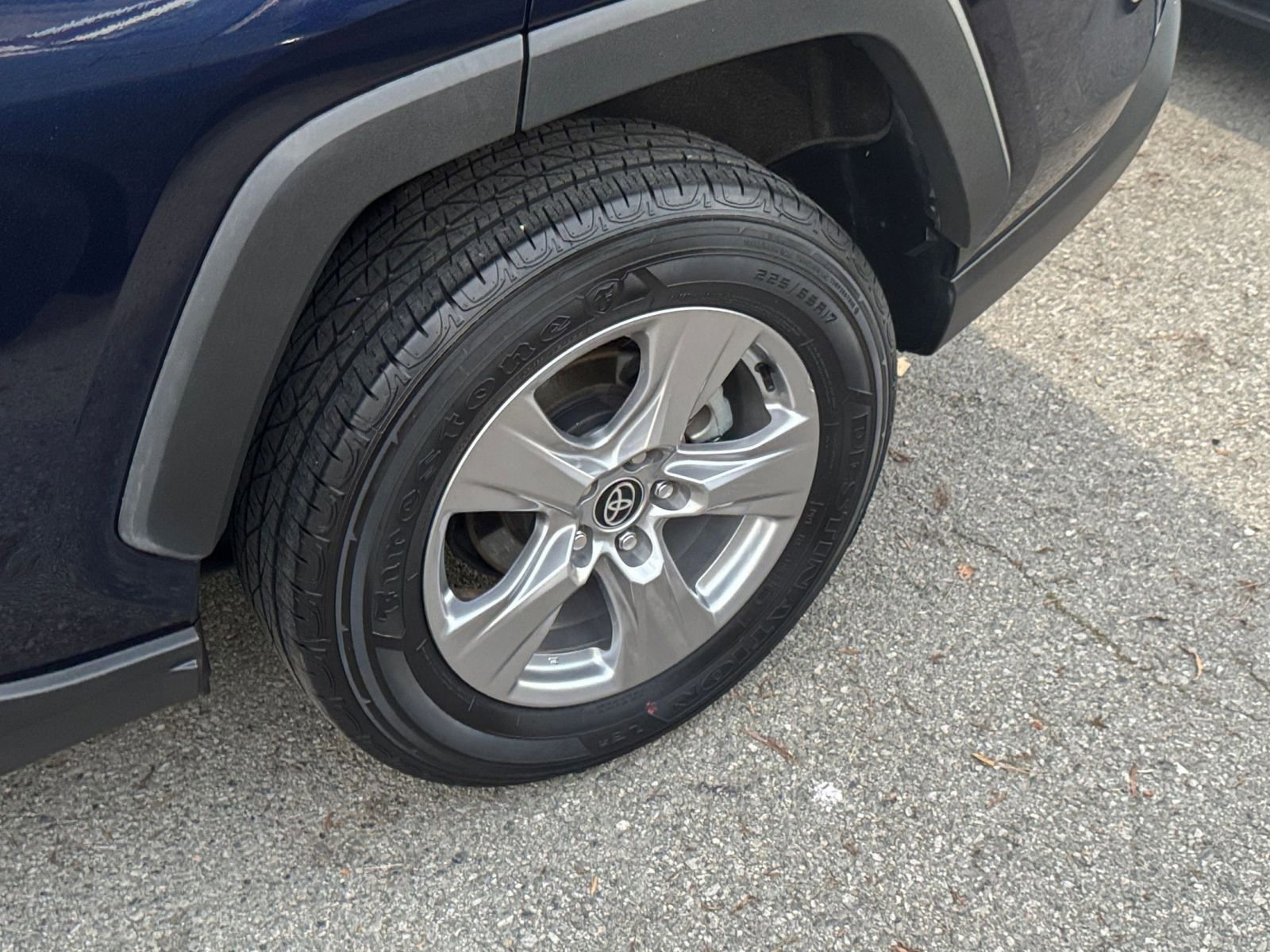 Thumbnail: 2025 Toyota RAV4 - 32