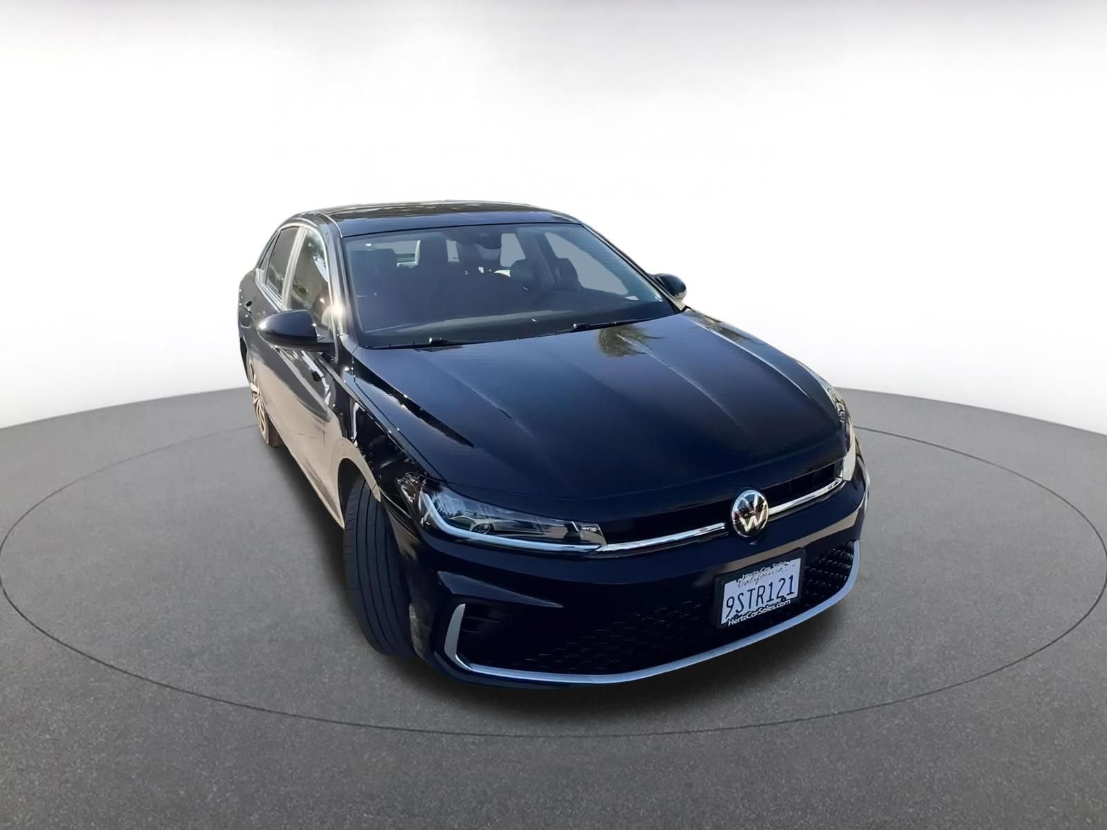 Thumbnail: 2025 Volkswagen Jetta - 3