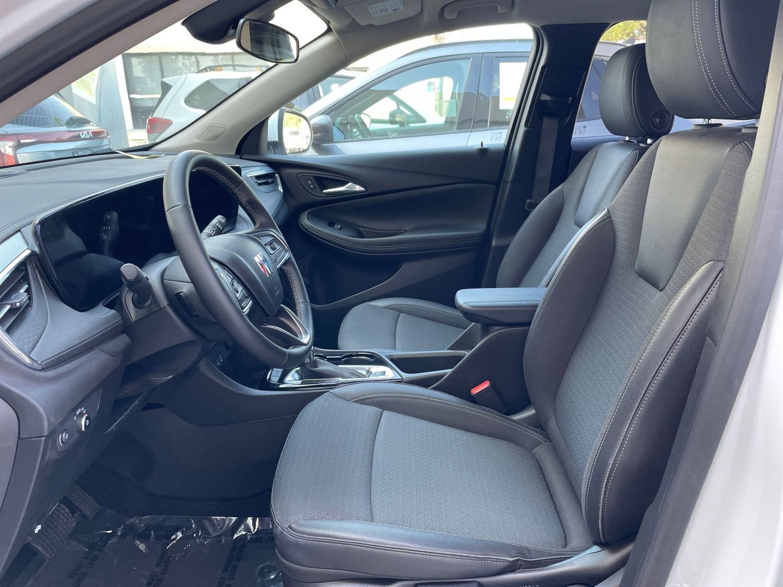 Thumbnail: 2025 Buick Encore GX - 27