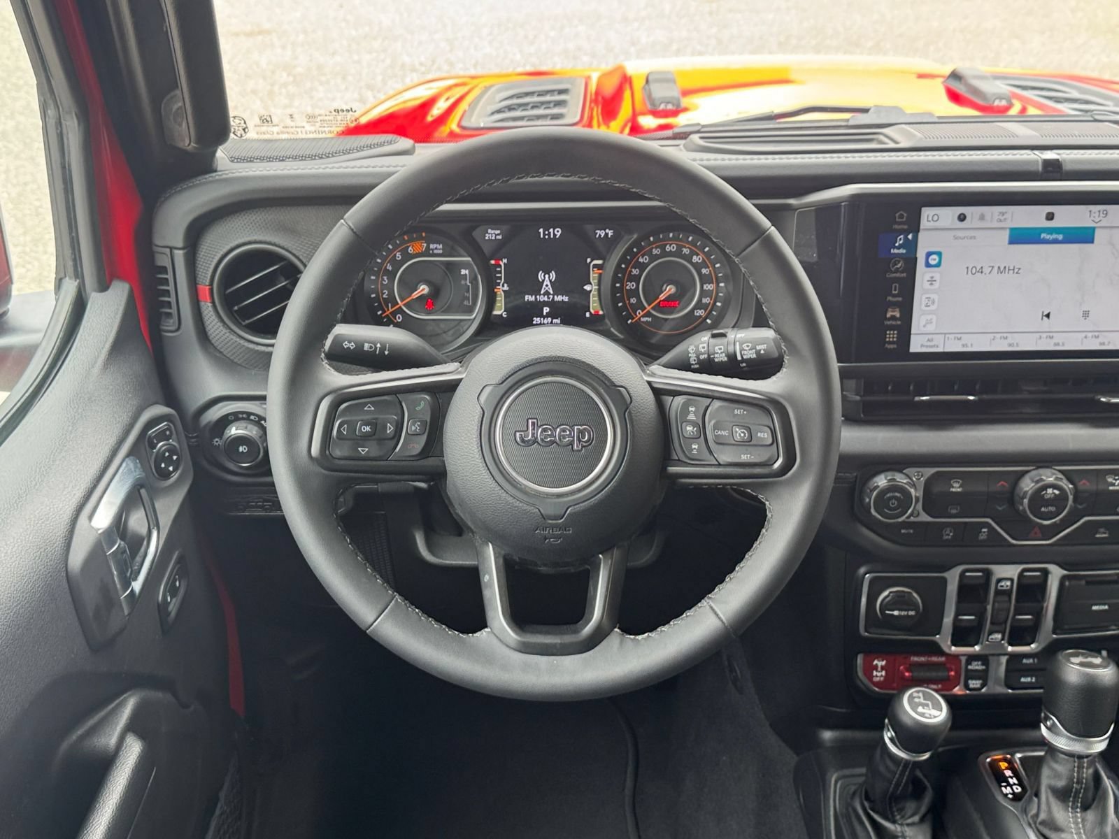 Thumbnail: 2025 Jeep Wrangler - 27