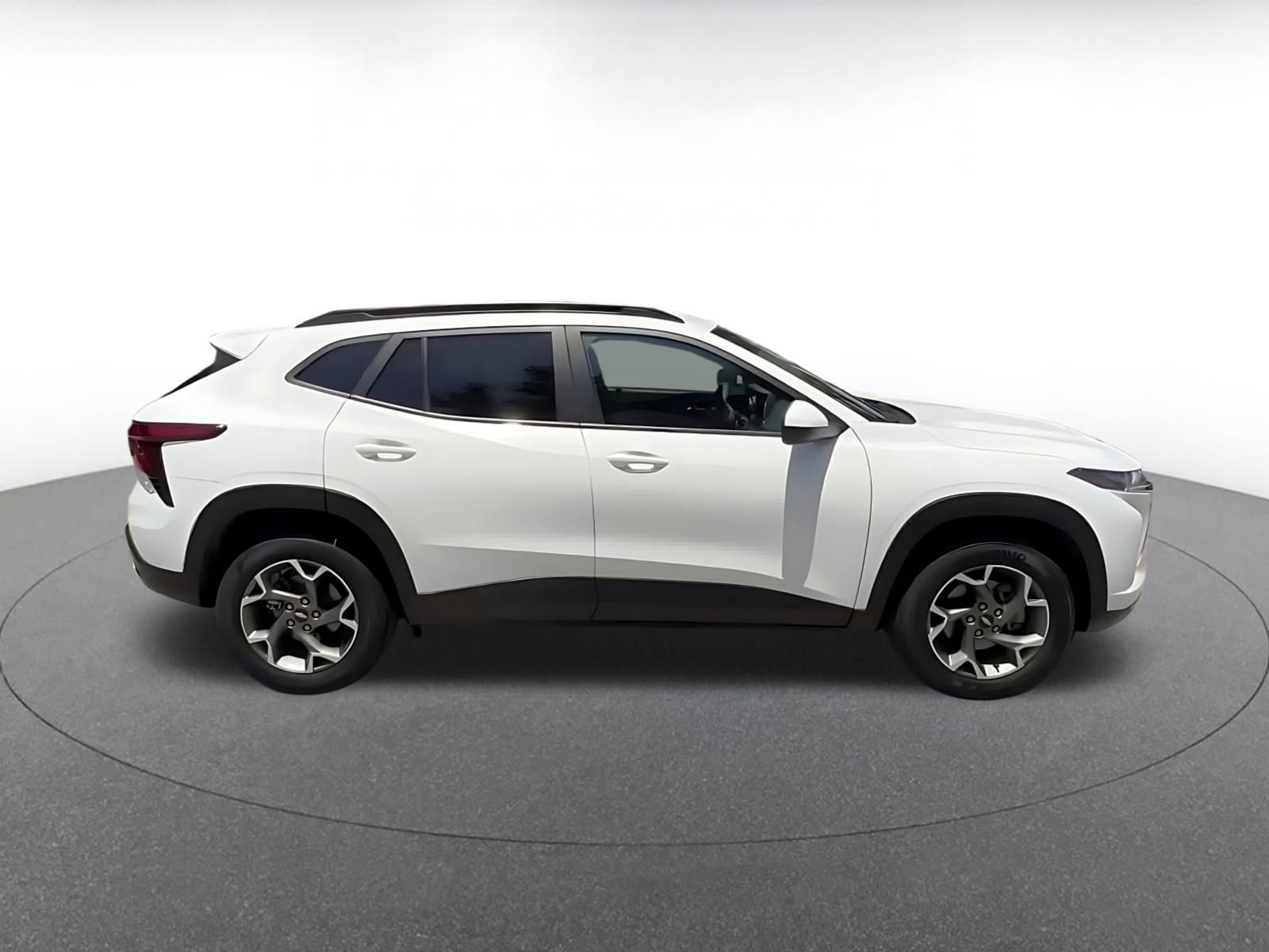 Thumbnail: 2025 Chevrolet Trax - 15