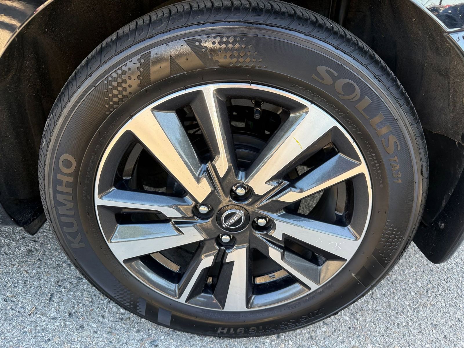 Thumbnail: 2025 Nissan Versa - 25