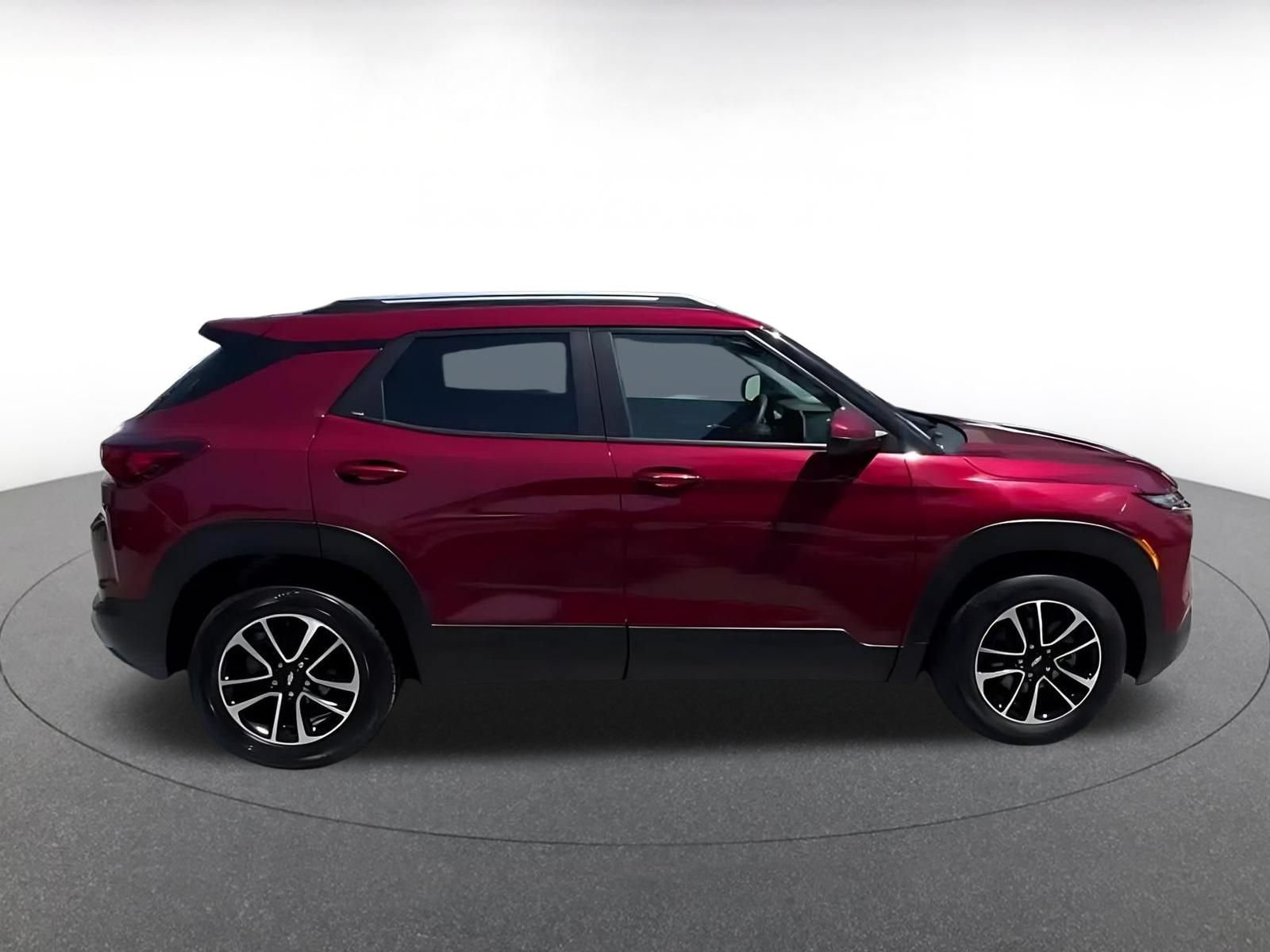 Thumbnail: 2025 Chevrolet TrailBlazer - 15