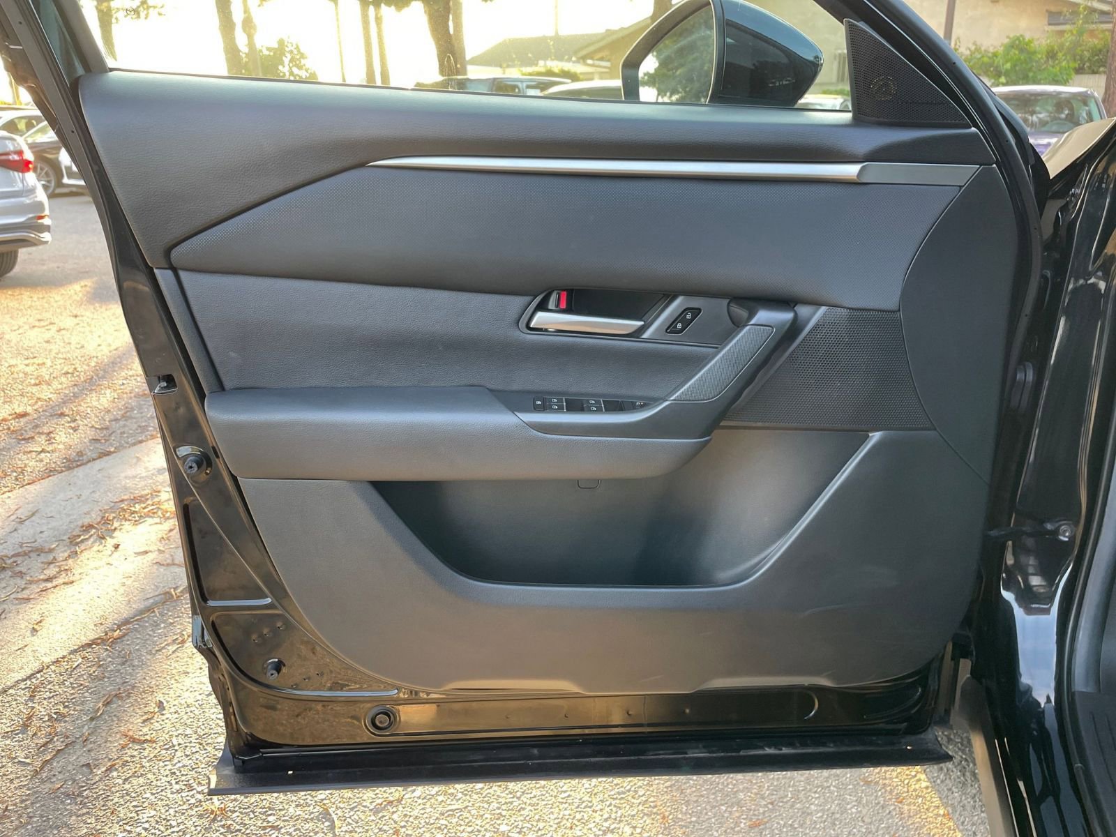 Thumbnail: 2025 Mazda CX-50 - 7