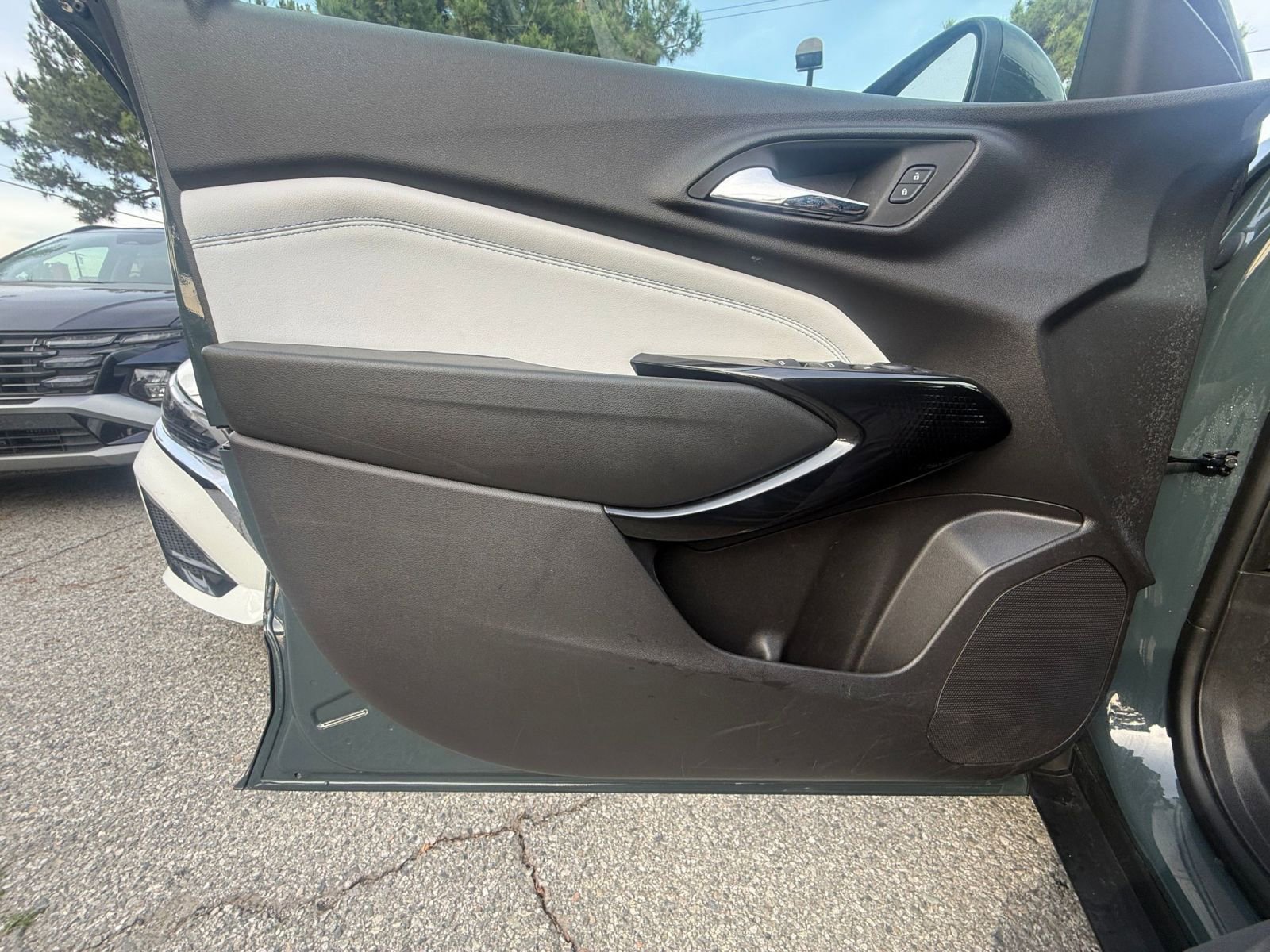 Thumbnail: 2025 Chevrolet Trax - 18