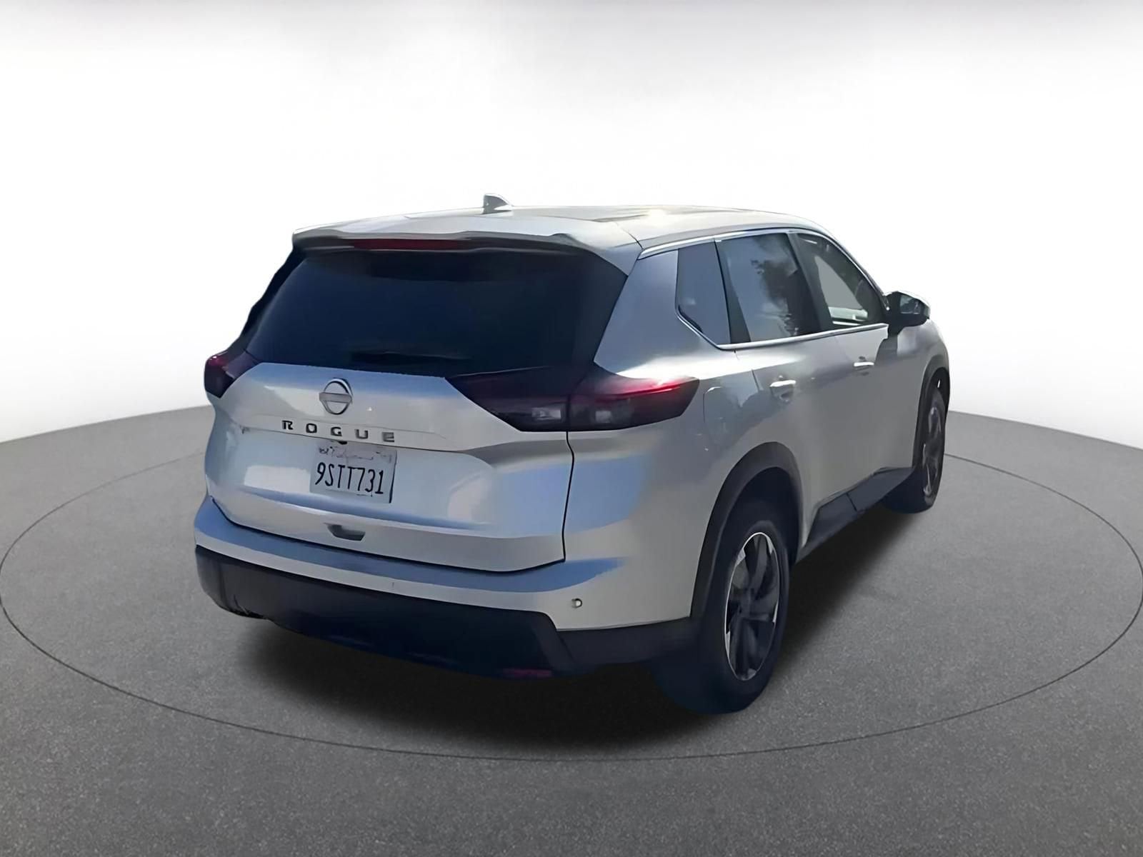 Thumbnail: 2025 Nissan Rogue - 14