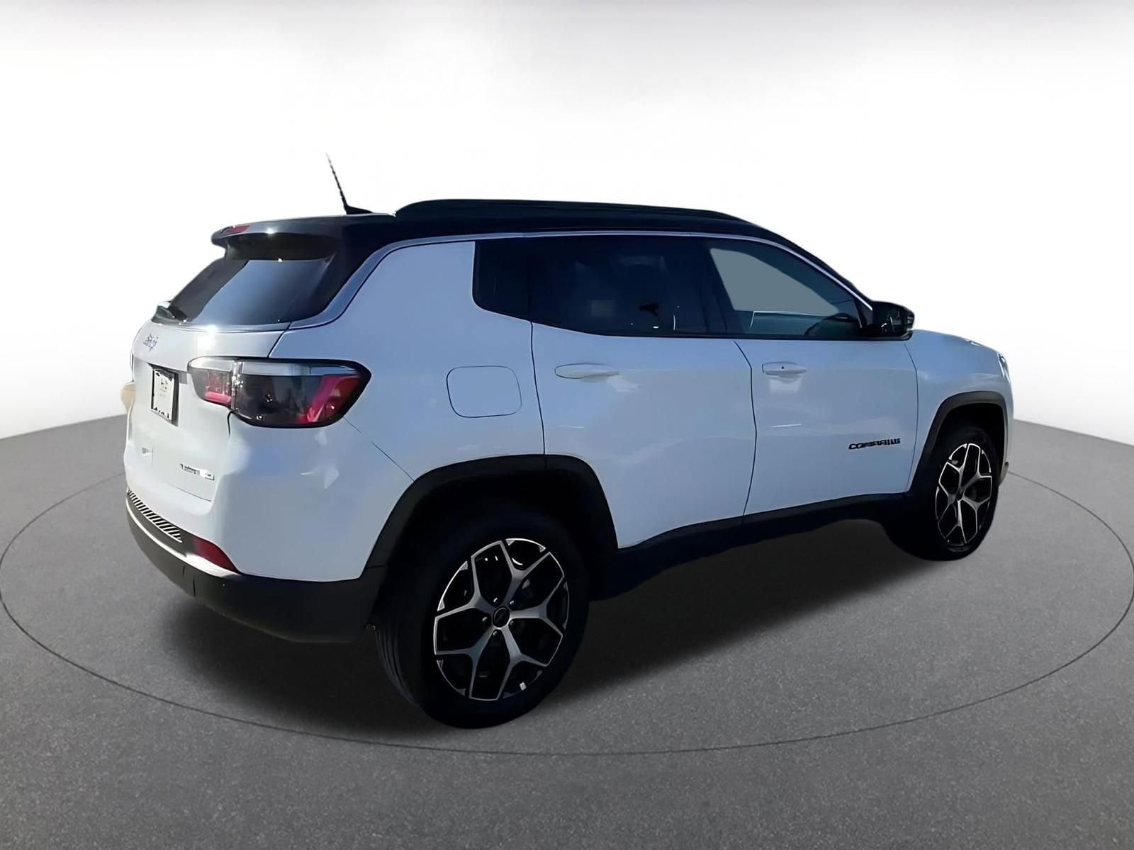 Thumbnail: 2025 Jeep Compass - 15