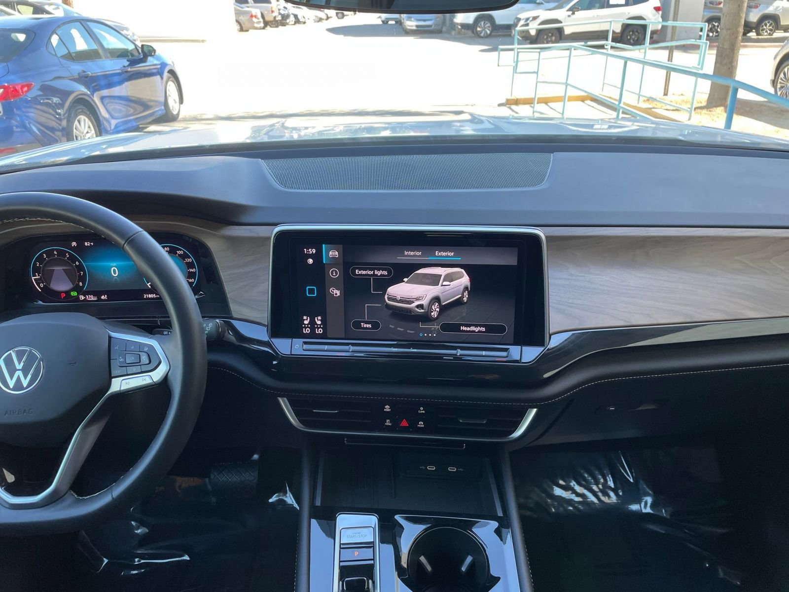 Thumbnail: 2025 Volkswagen Atlas - 18