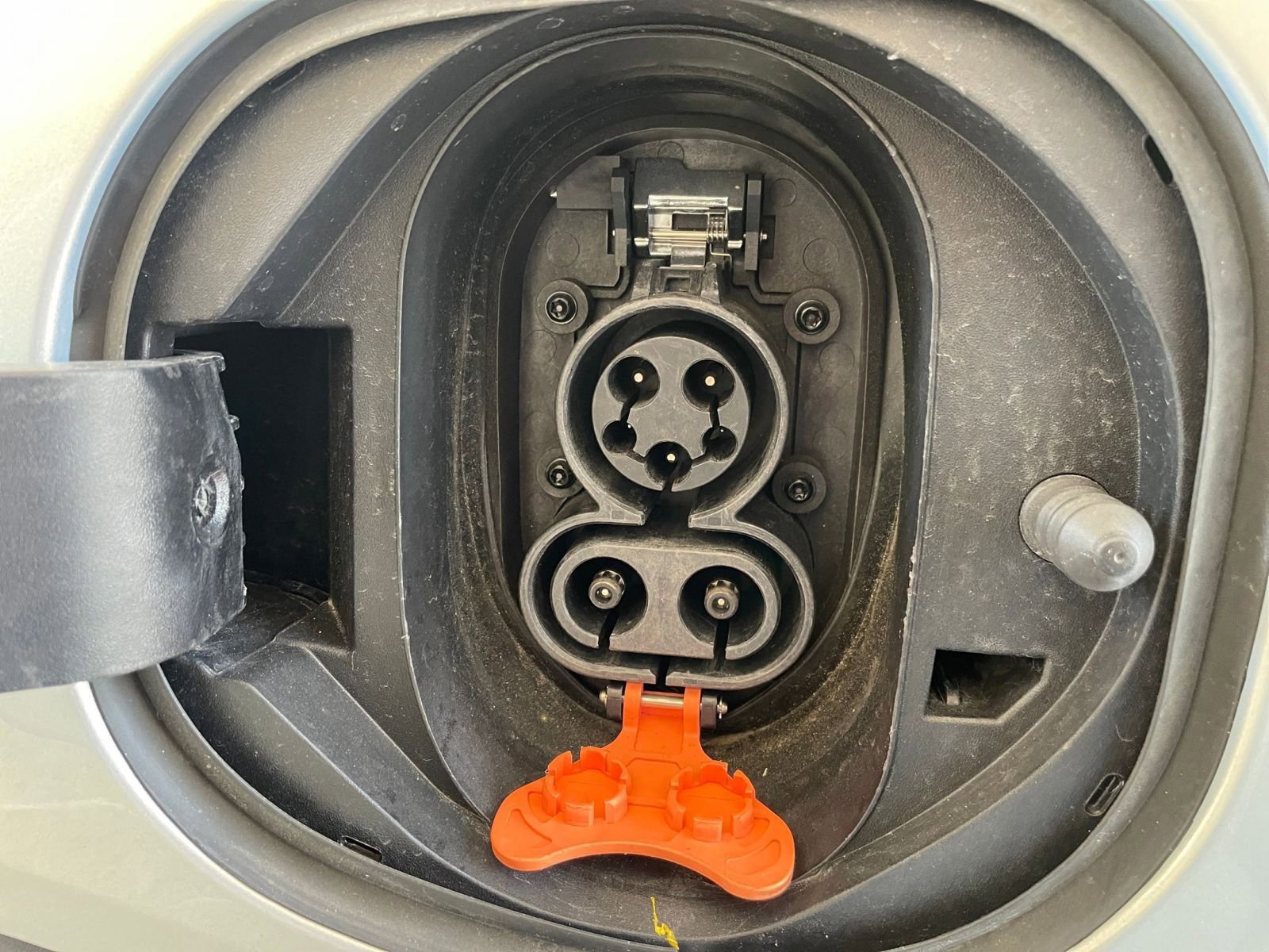 Thumbnail: 2023 Chevrolet Bolt EV - 22