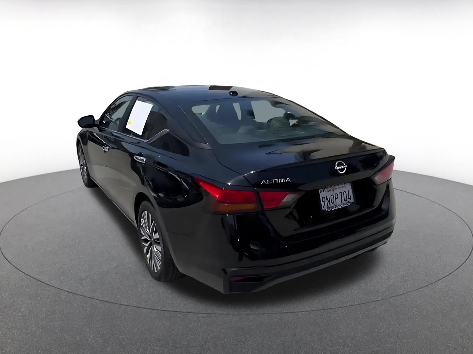 Thumbnail: 2025 Nissan Altima - 10
