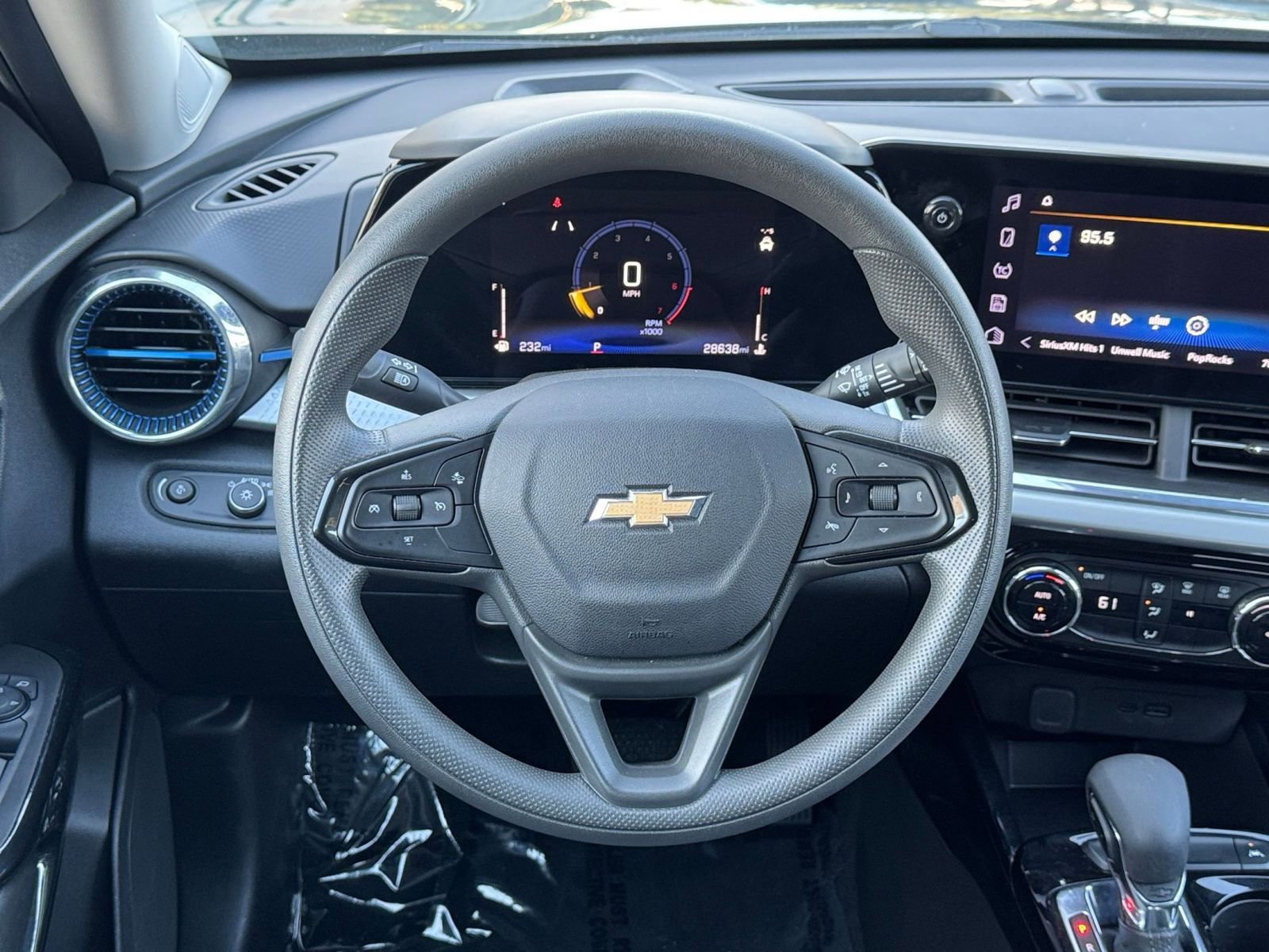 Thumbnail: 2025 Chevrolet Trax - 27