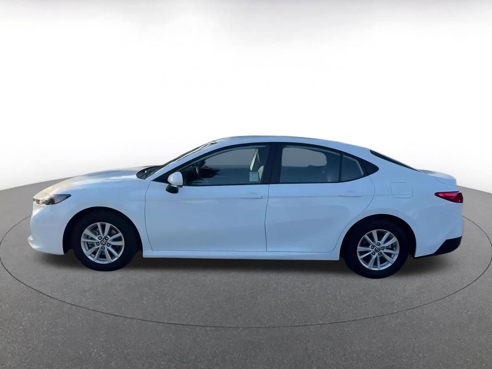 Thumbnail: 2025 Toyota Camry - 9