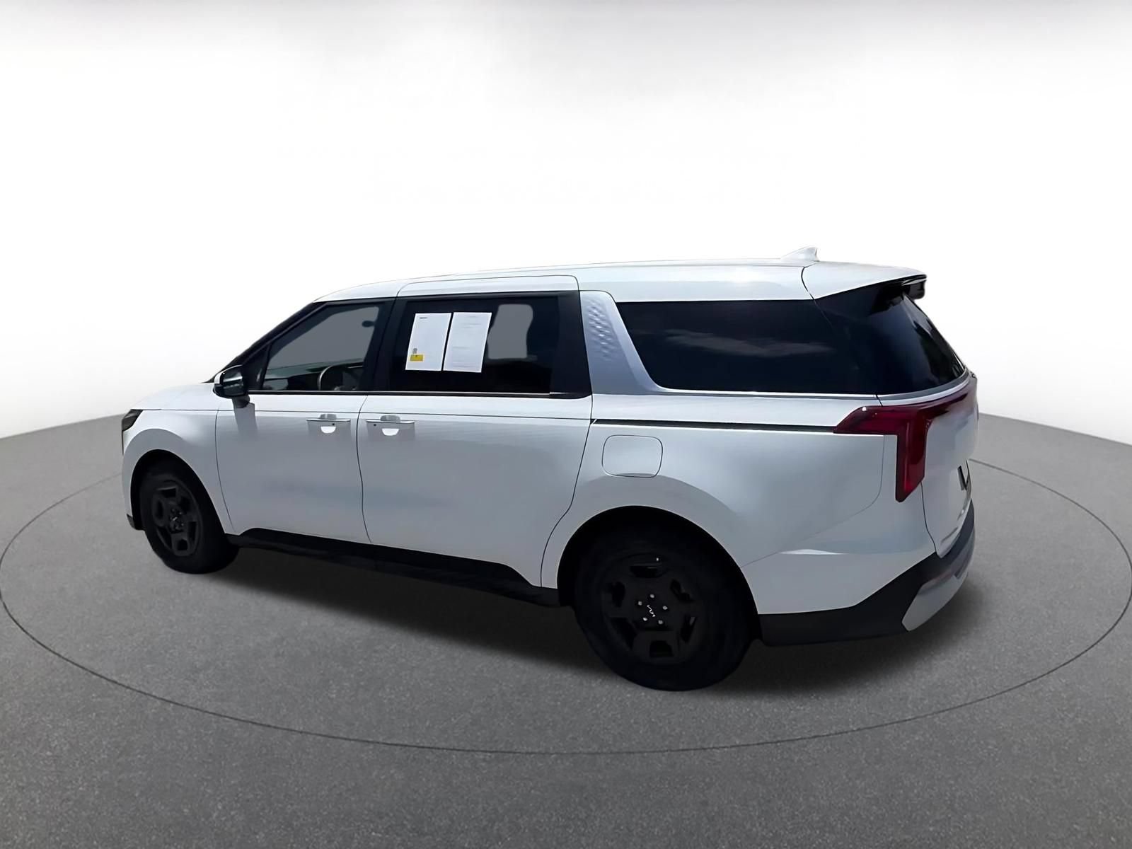 Thumbnail: 2026 Kia Carnival - 10