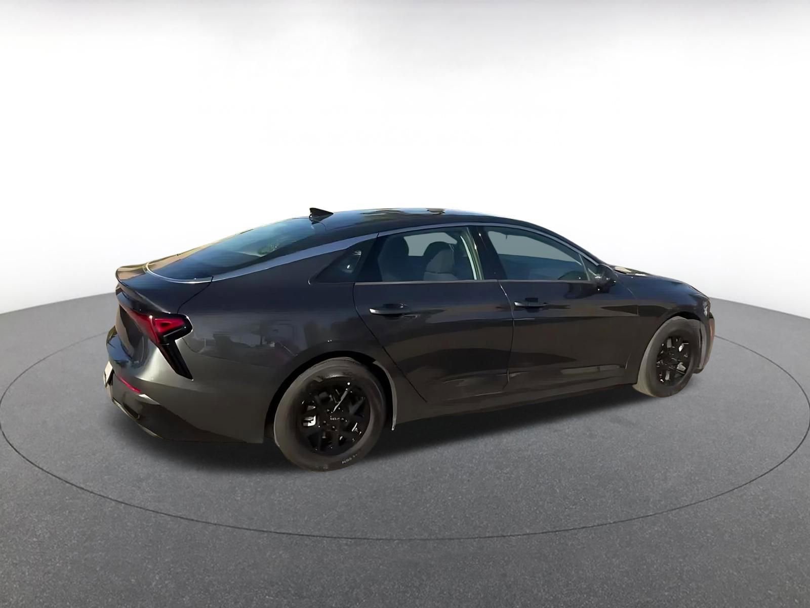 Thumbnail: 2025 Kia K5 - 15