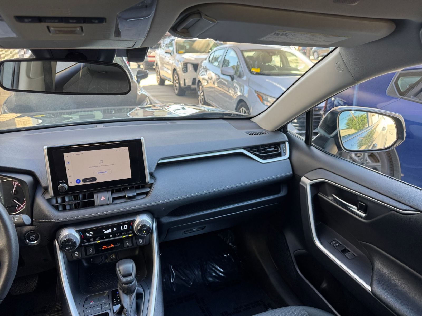 Thumbnail: 2025 Toyota RAV4 - 35