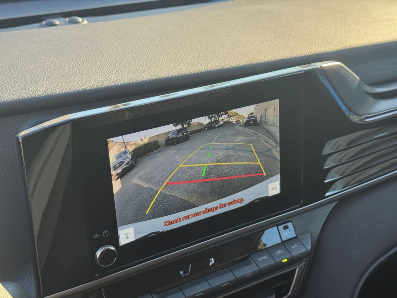 Thumbnail: 2025 Toyota Camry - 17