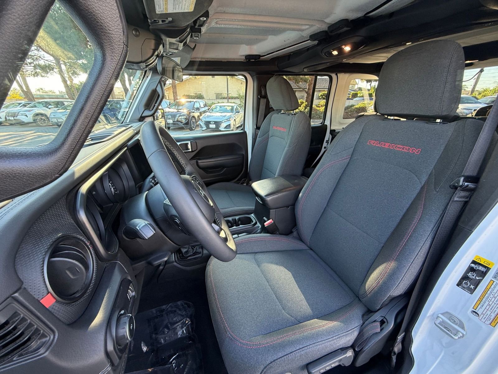 Thumbnail: 2025 Jeep Wrangler - 32