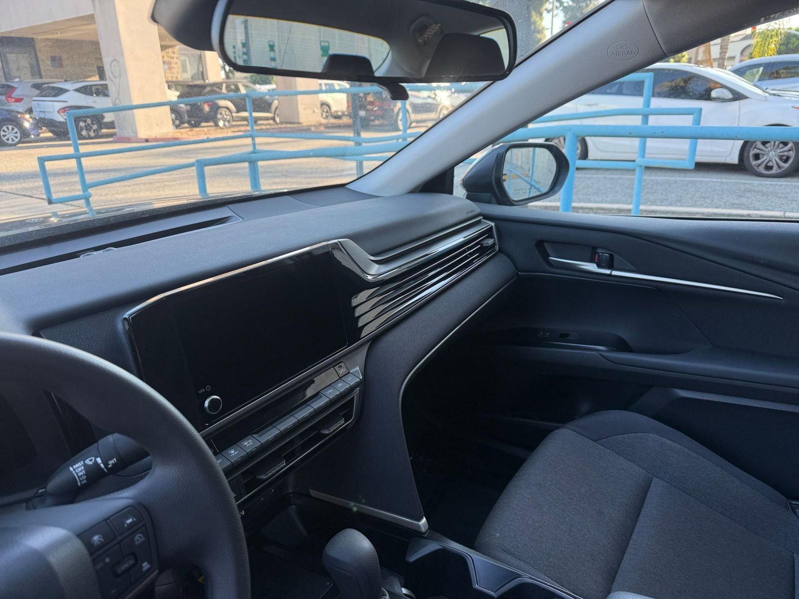 Thumbnail: 2025 Toyota Camry - 31