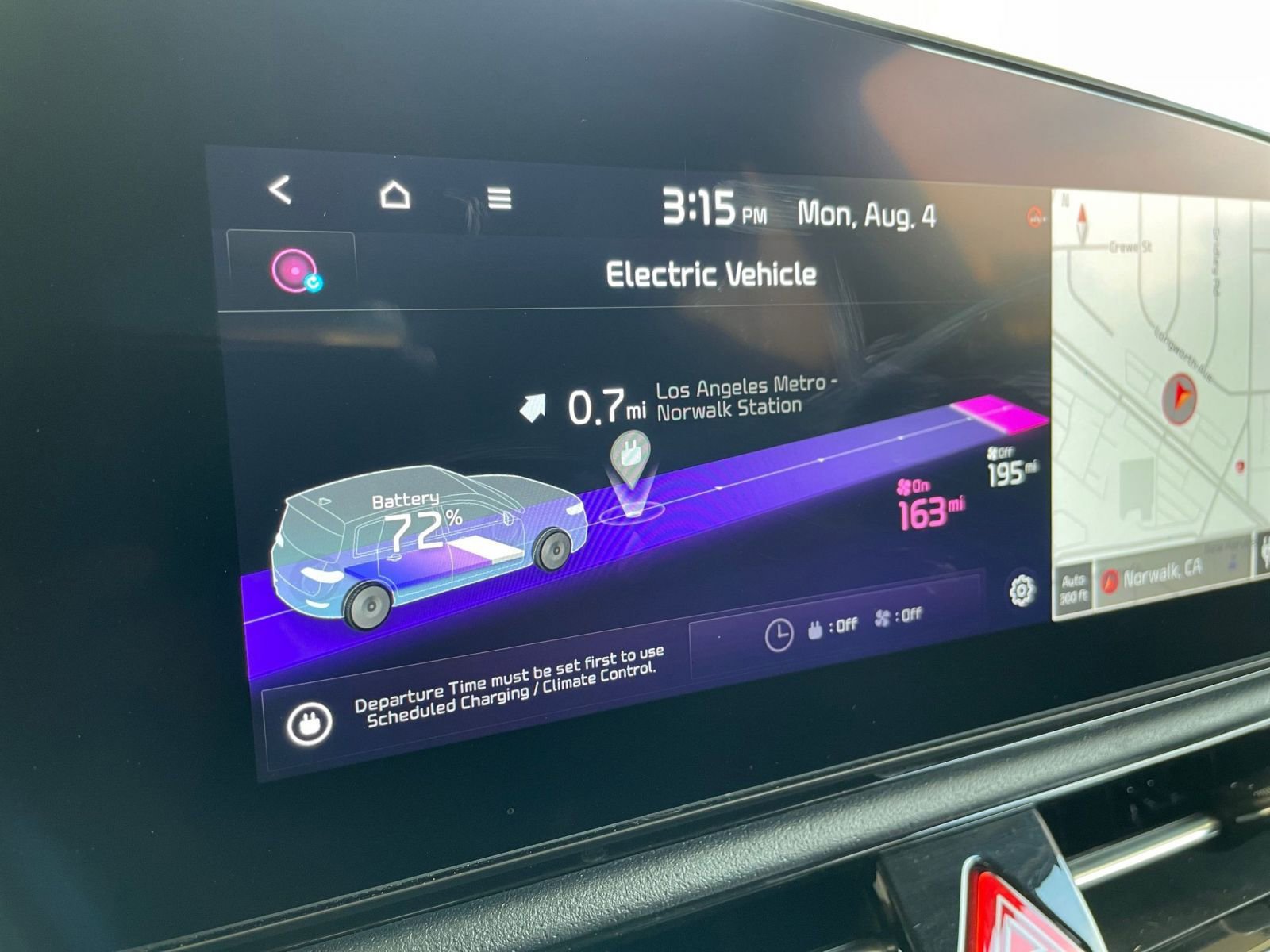 Thumbnail: 2023 Kia Niro - 18