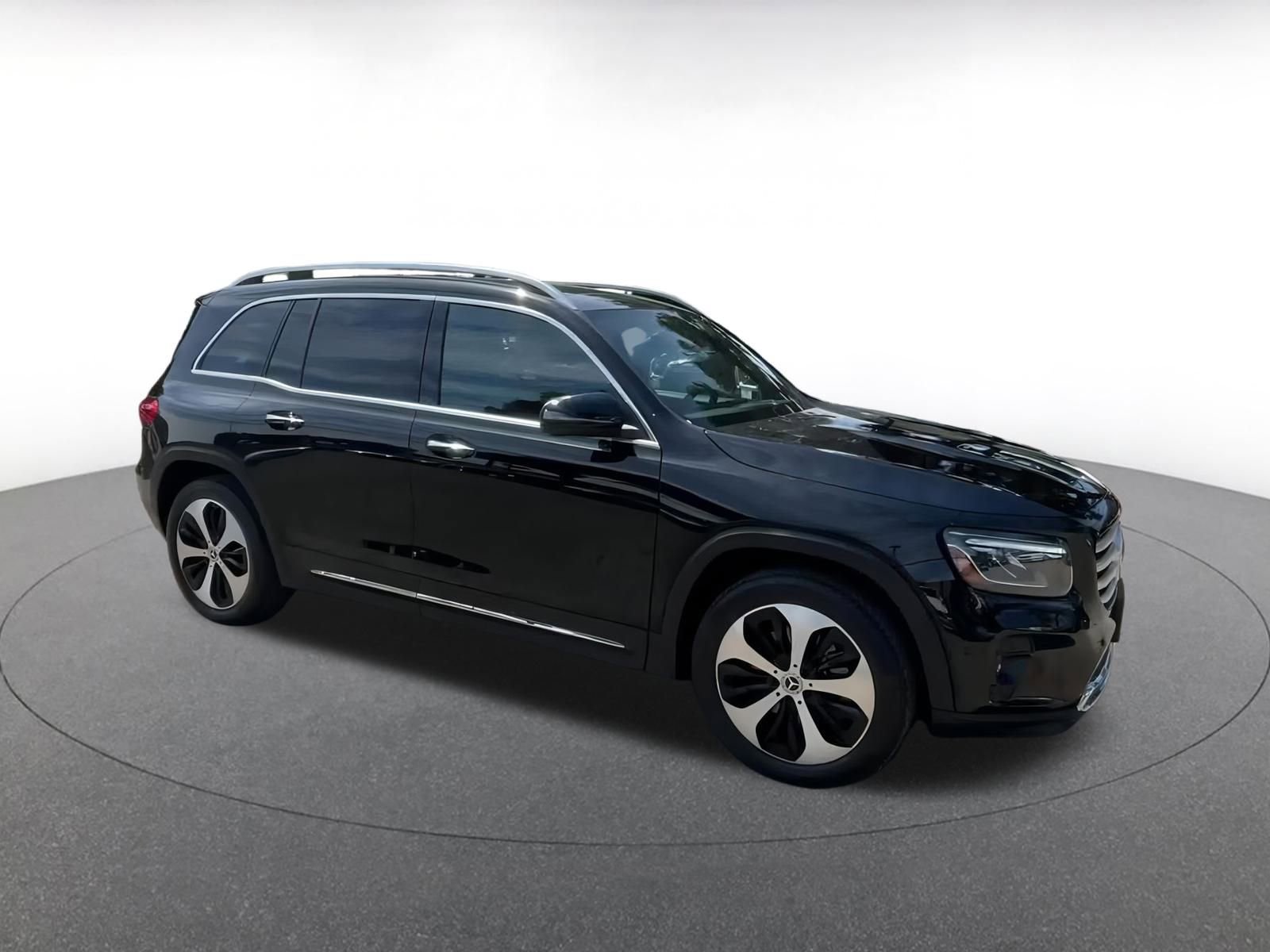 Thumbnail: 2024 Mercedes-Benz GLB - 2