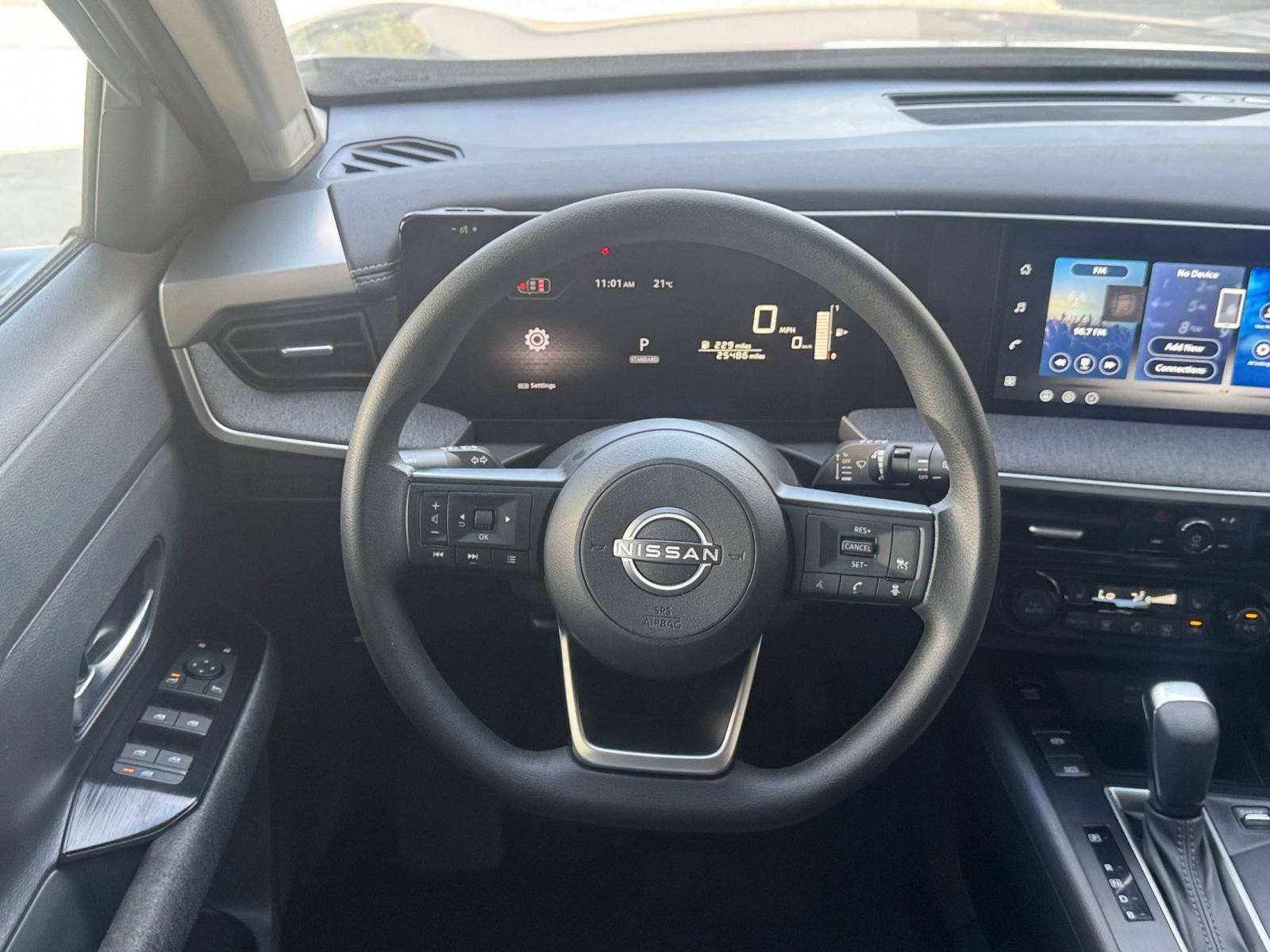 Thumbnail: 2026 Nissan Kicks - 26
