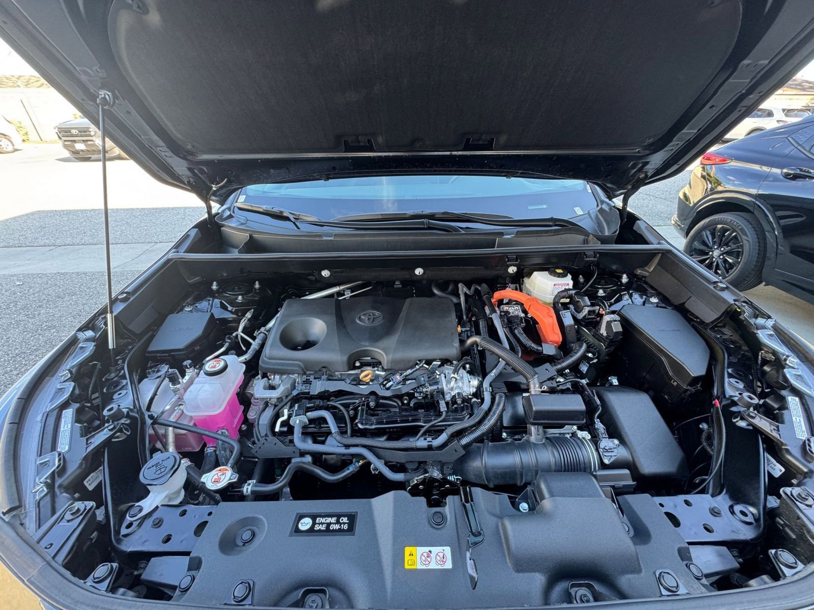 Thumbnail: 2025 Toyota RAV4 - 31