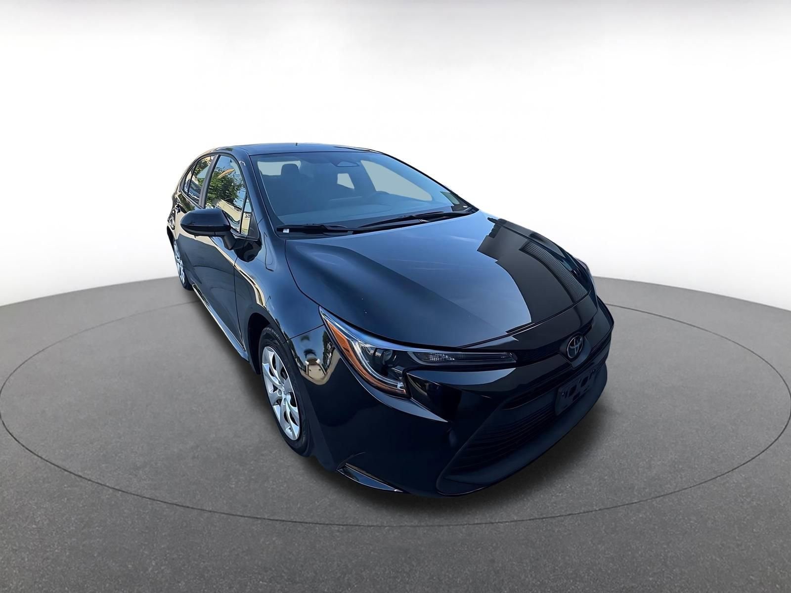 Thumbnail: 2025 Toyota Corolla - 1