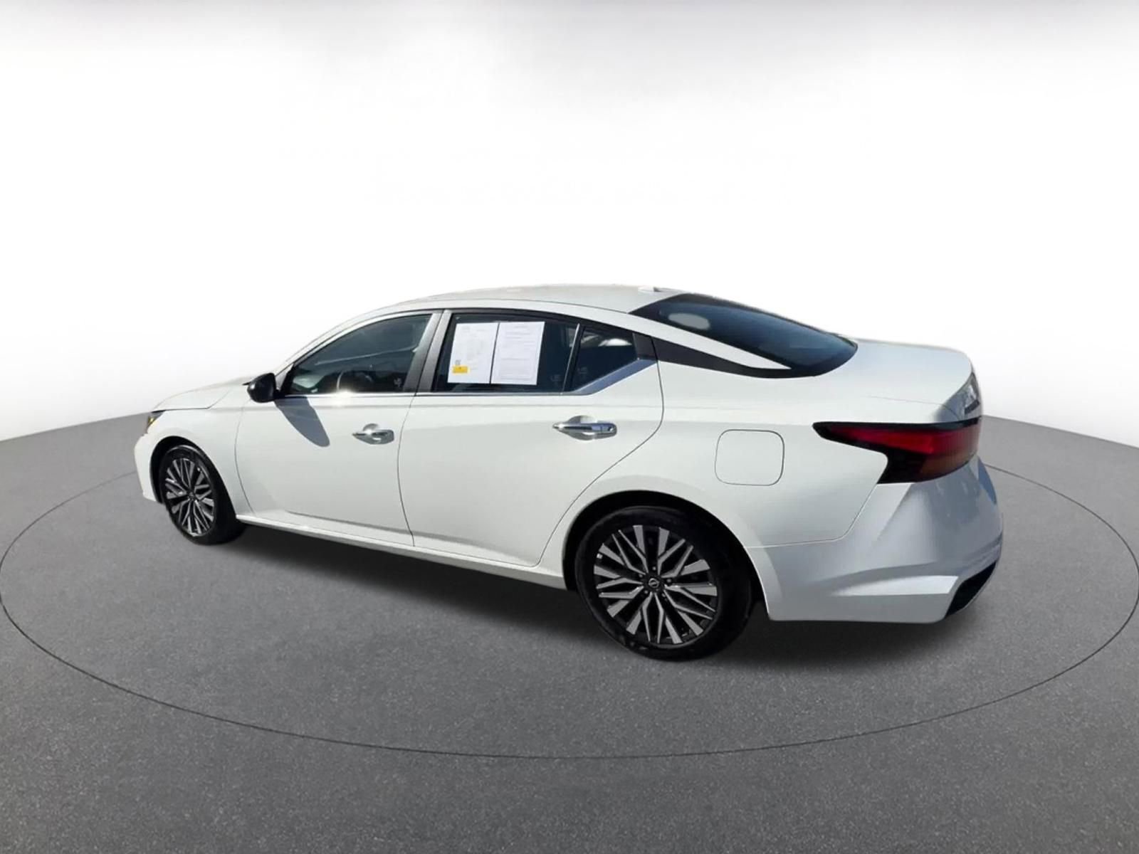 Thumbnail: 2025 Nissan Altima - 10