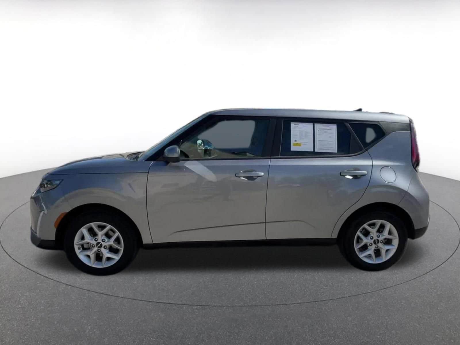2024 Kia Soul LX 8