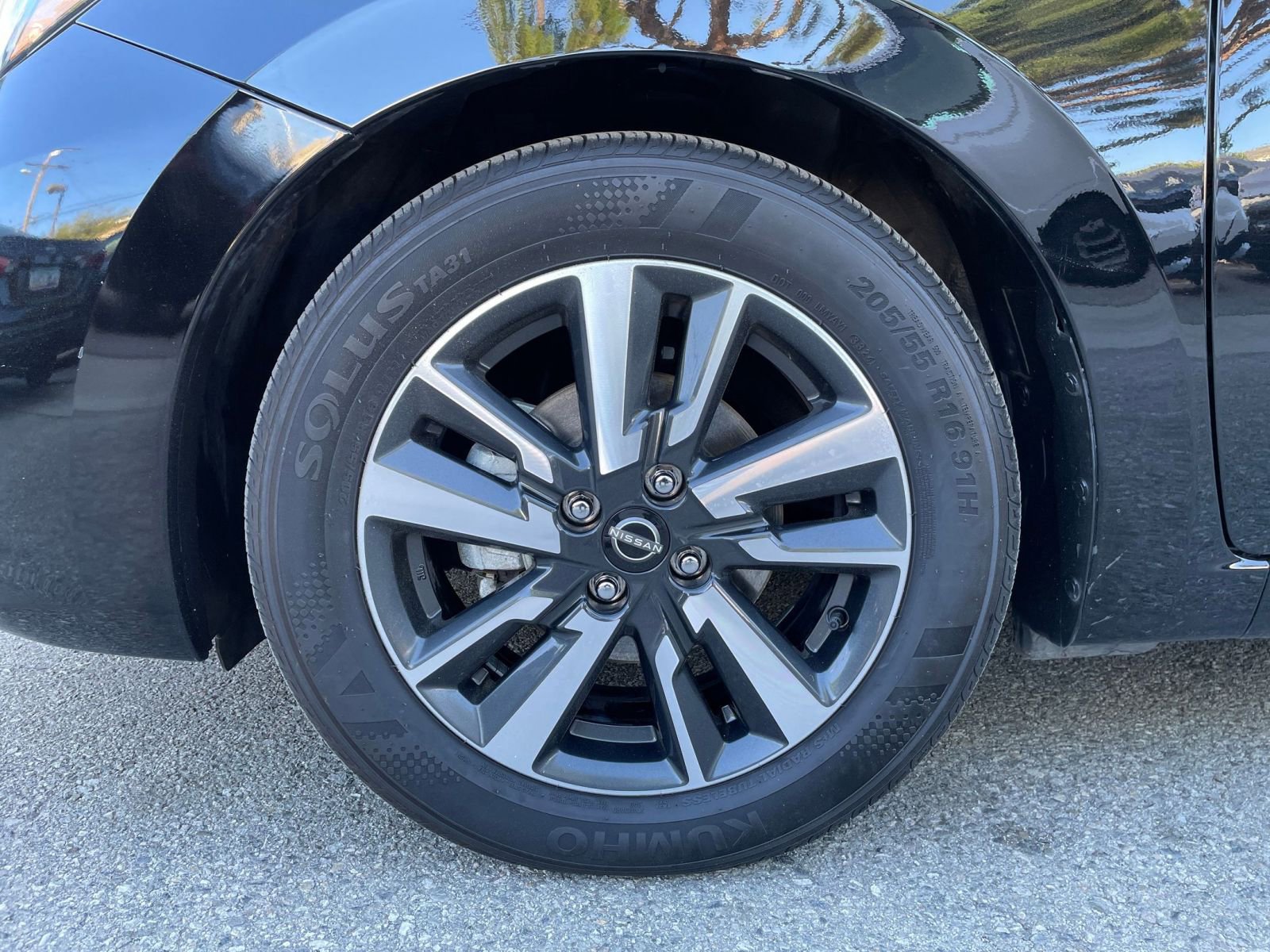 Thumbnail: 2025 Nissan Versa - 30