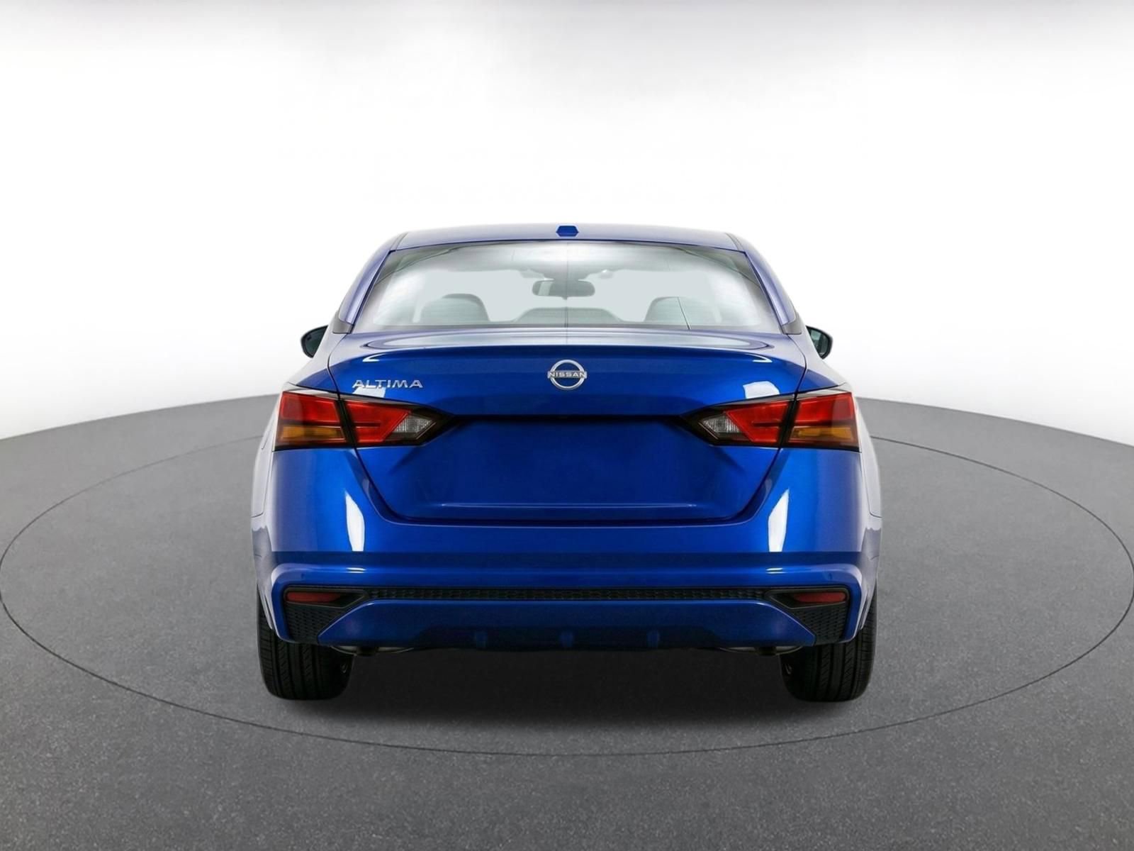Thumbnail: 2025 Nissan Altima - 8
