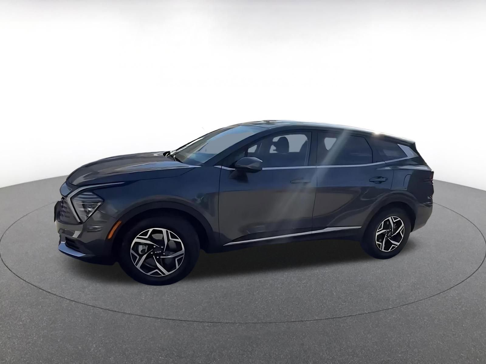 Thumbnail: 2025 Kia Sportage - 8