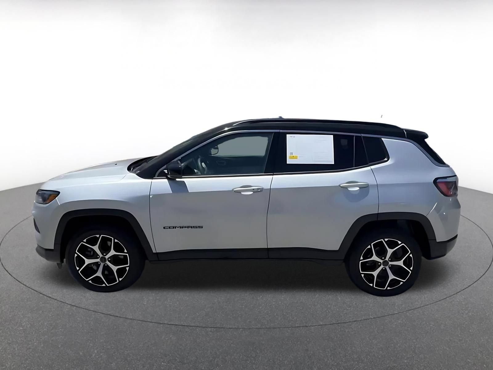 Thumbnail: 2025 Jeep Compass - 7