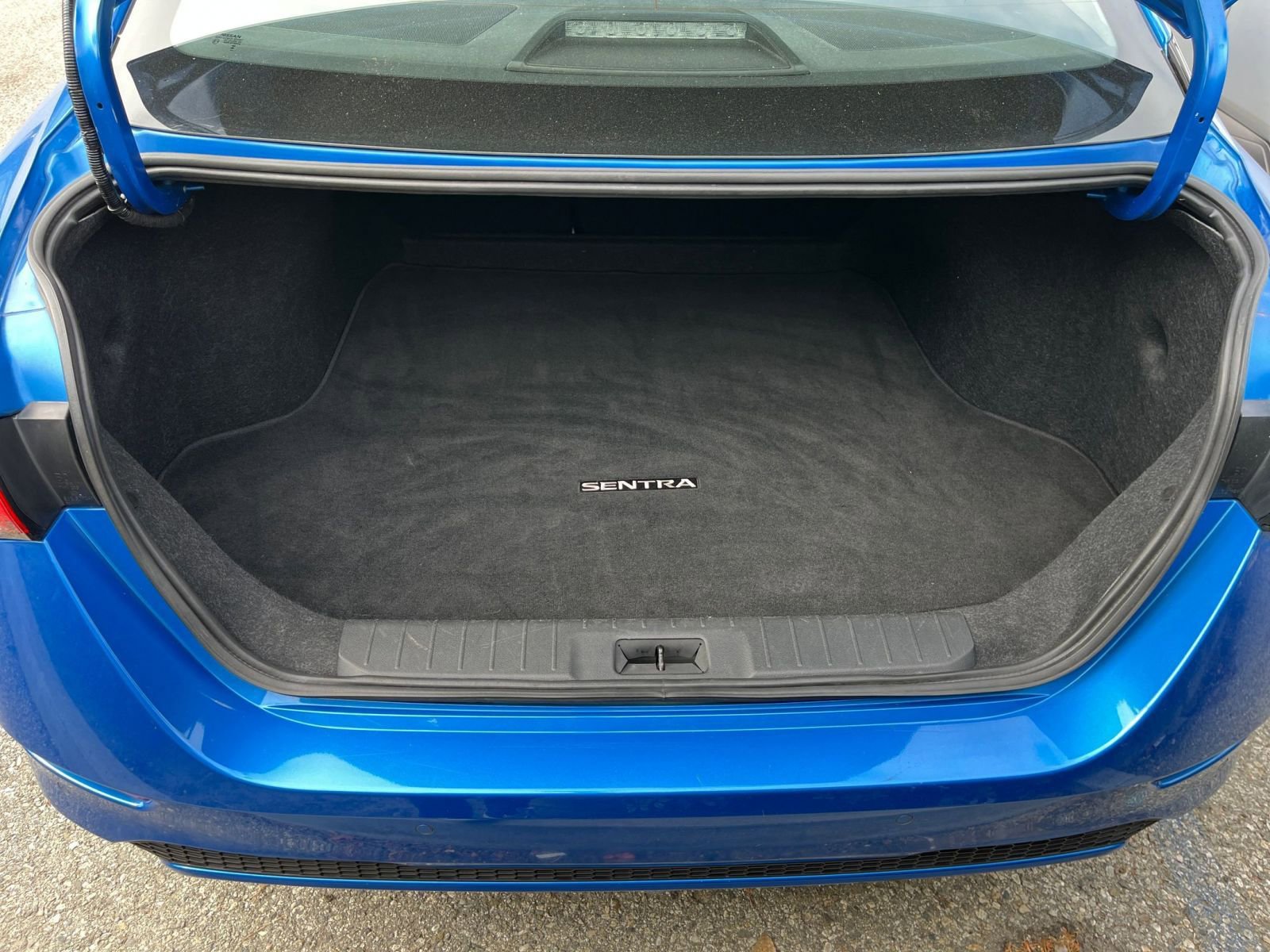 Thumbnail: 2025 Nissan Sentra - 31